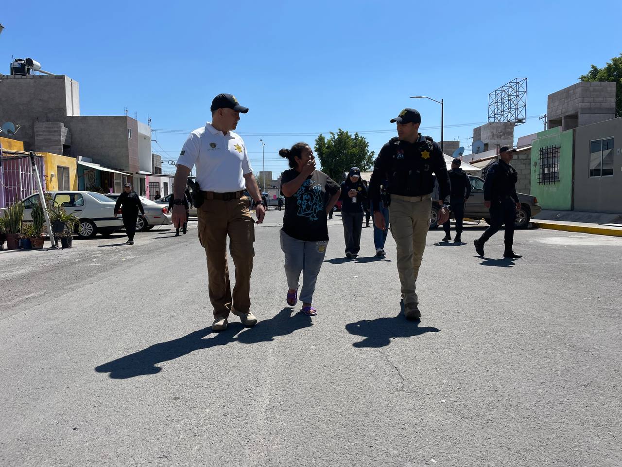 Imagen de SSPMQ genera proximidad y escucha a vecinos en la colonia Eduardo Loarca 9