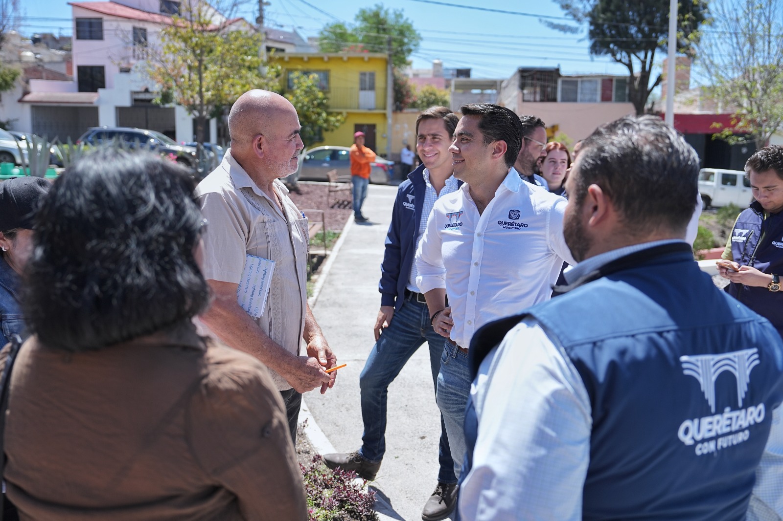 Imagen de Entrega Felifer Macías trabajos de Alcalde en Acción en la colonia España 3