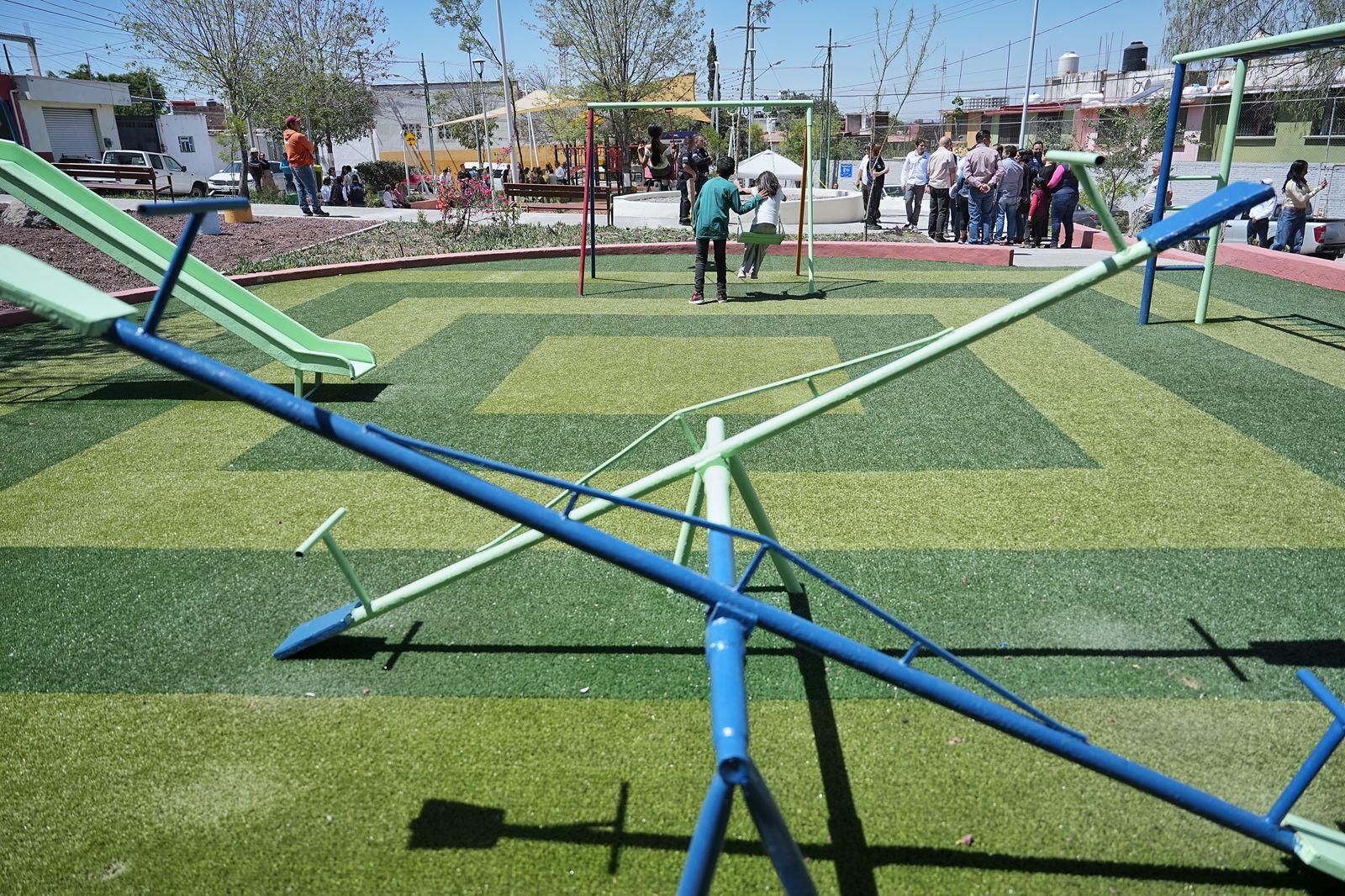 Imagen de Entrega Felifer Macías trabajos de Alcalde en Acción en la colonia España 8