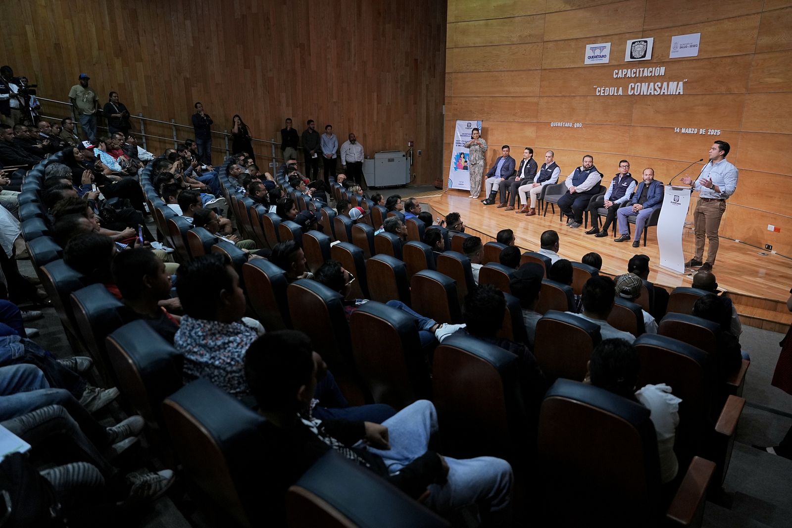 Imagen de Impulsa Felifer Macías “Cédula COSANAMA” para los centros de tratamientos de la capital 4