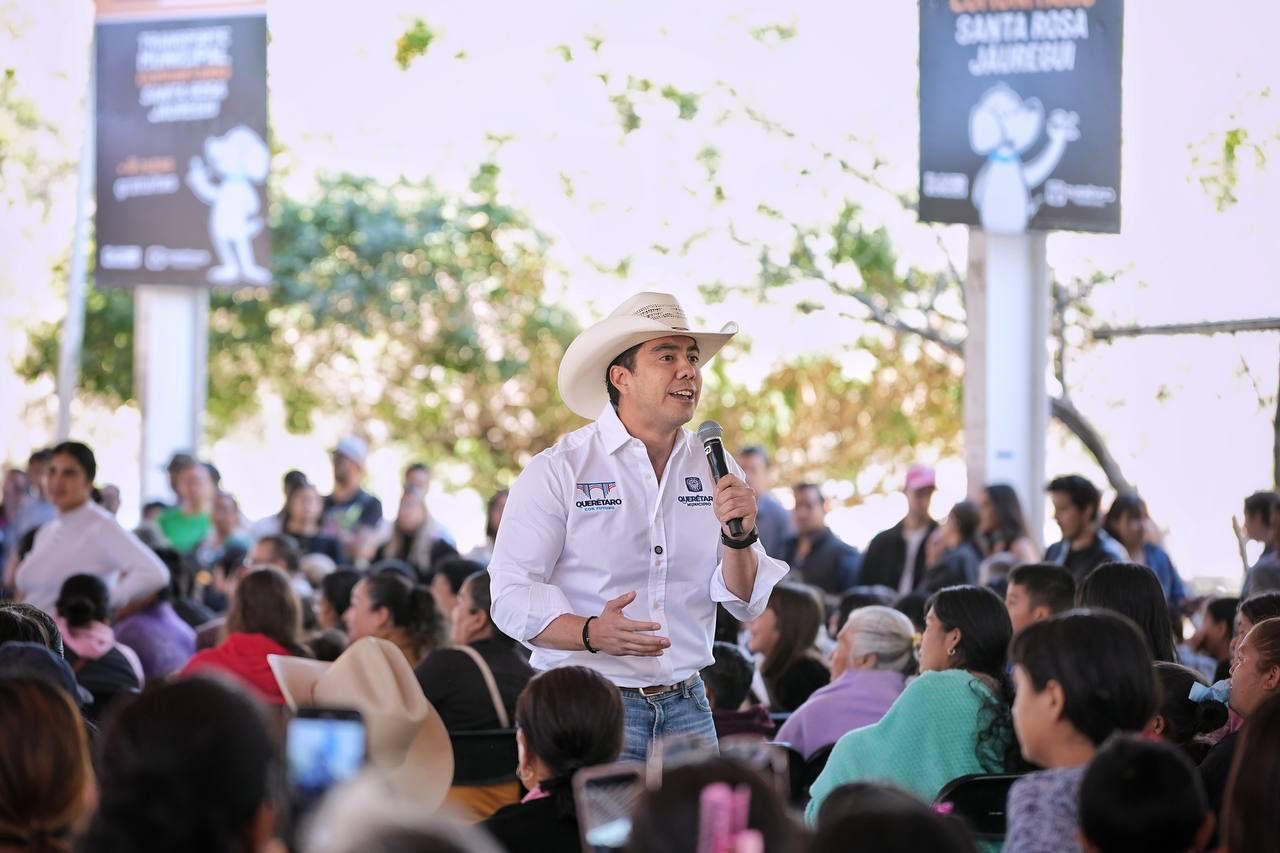 Imagen de Presenta Felifer Transporte Municipal Comunitario en Santa Rosa Jáuregui 8