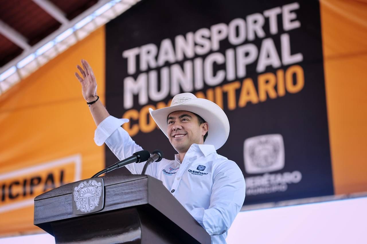 Imagen de Presenta Felifer Transporte Municipal Comunitario en Santa Rosa Jáuregui 2