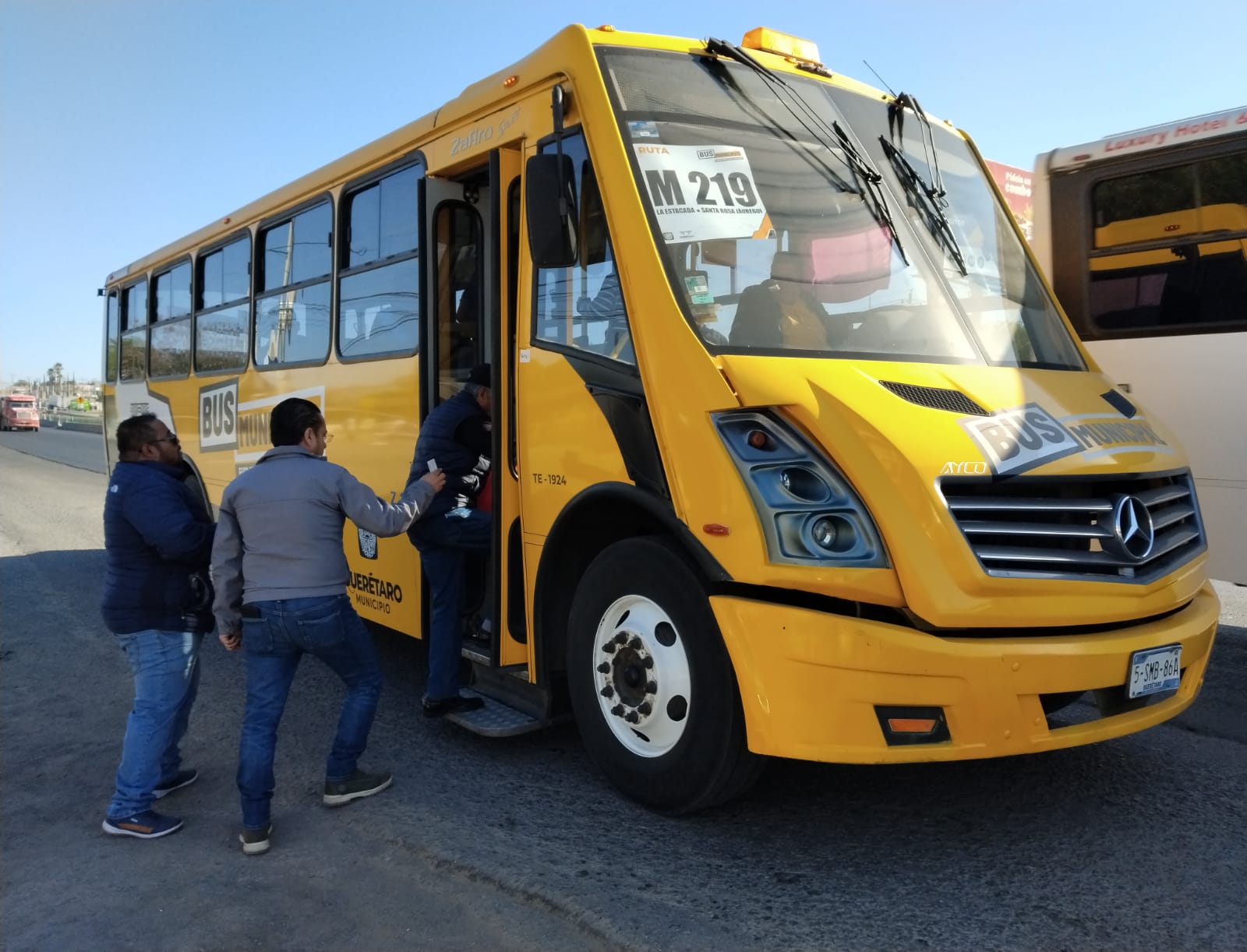 Imagen de Inicia el funcionamiento del Sistema de Transporte Comunitario Gratuito en Santa Rosa Jáuregui 8