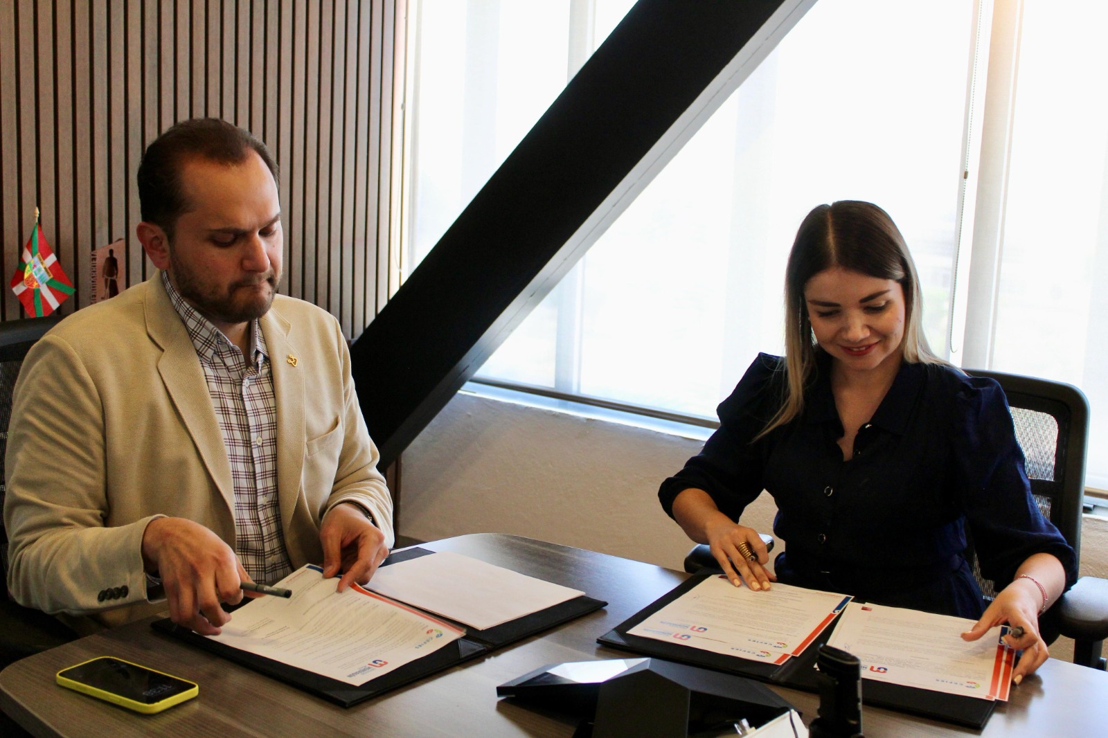 Imagen de Firma convenio la Secretaría de la Mujer y la Universidad Contemporánea Mondragón para impulsar la educación y emprendimiento femenino 2