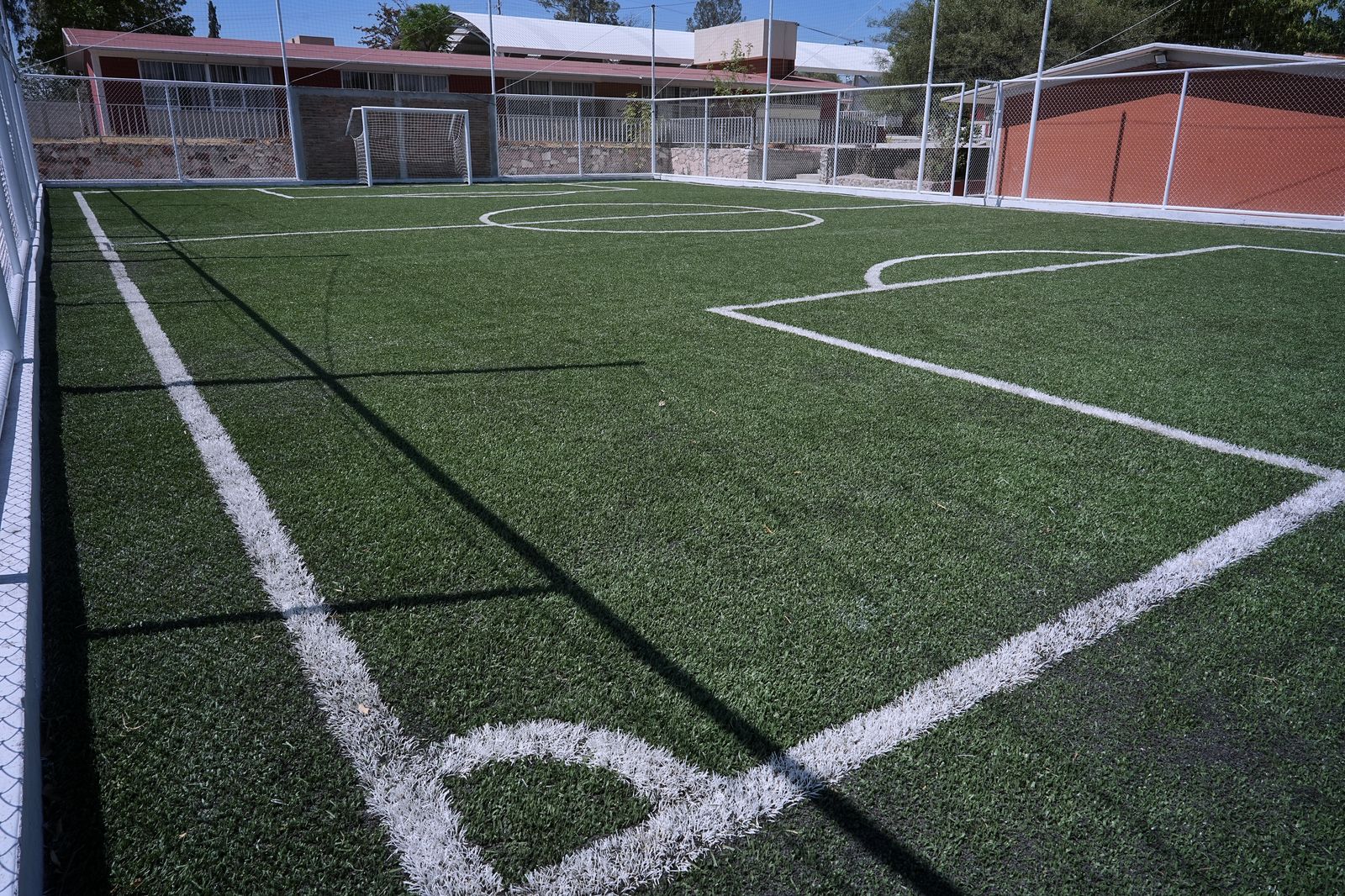 Imagen de Inaugura Felifer Macías cancha deportiva en Buenavista, Santa Rosa Jáuregui 1