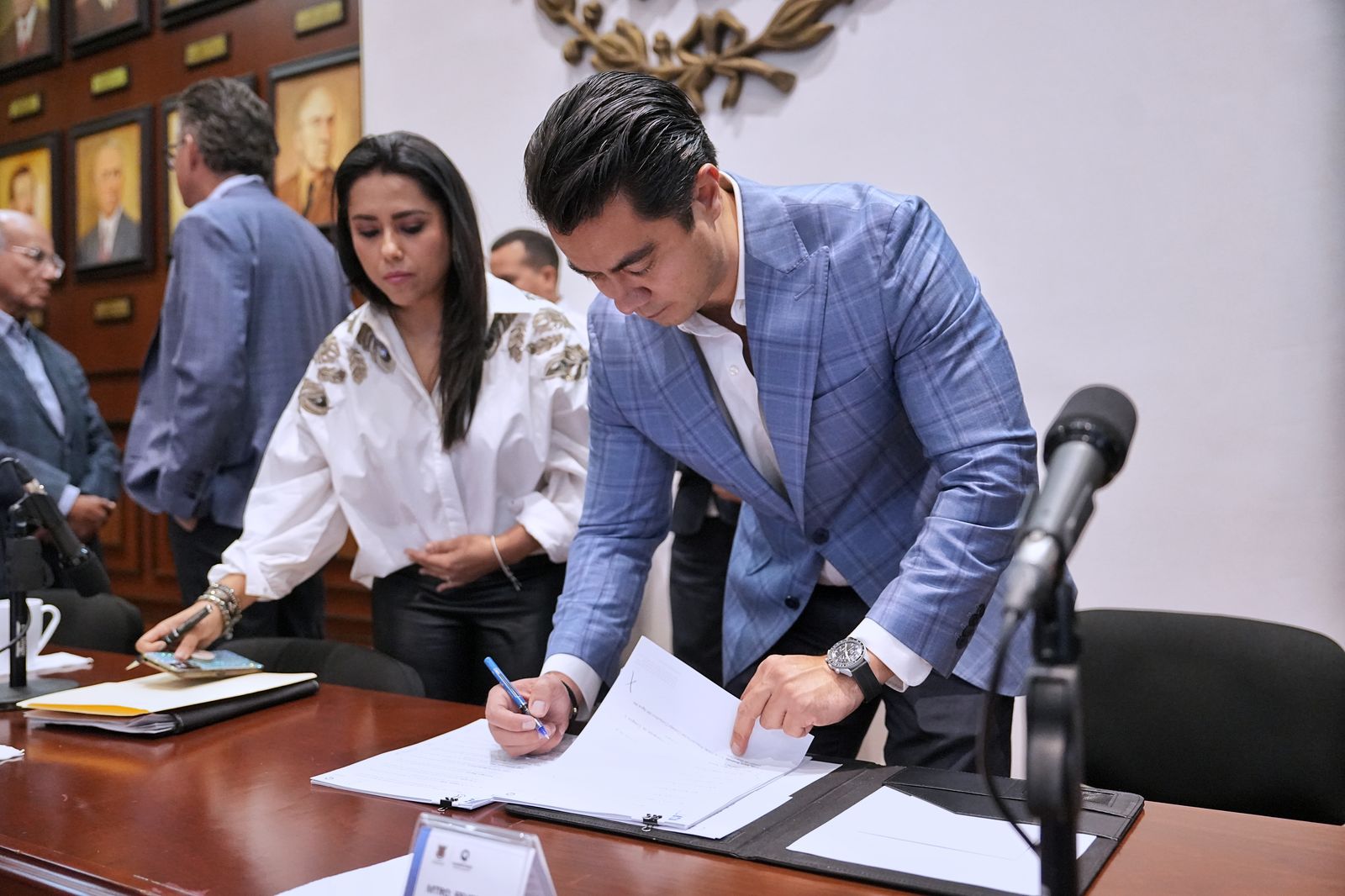 IMG-20250430-WA0030 Imagen de Asiste Felifer Macías a la Sesión del Consejo Directivo de la Comisión Estatal de Aguas 2