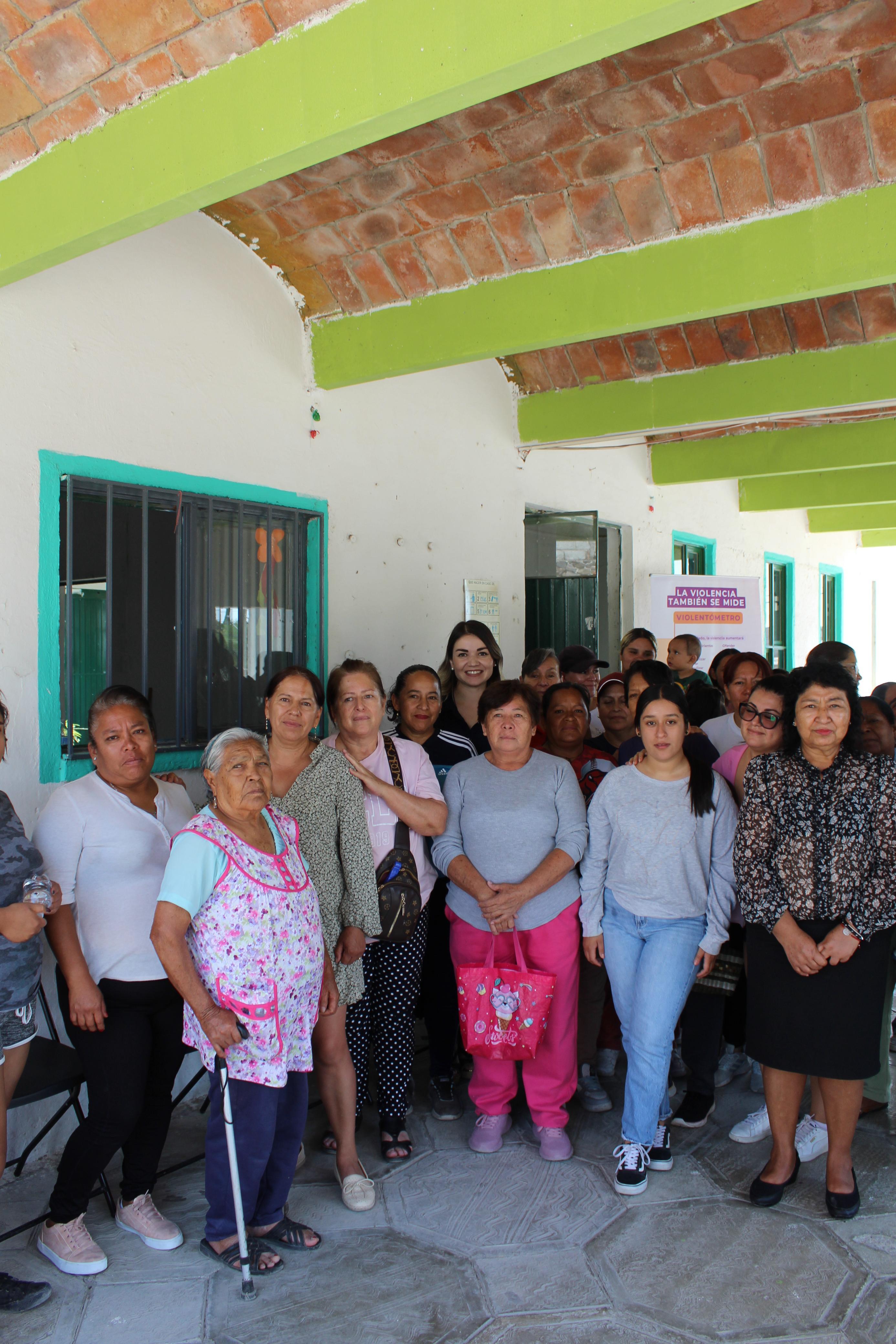 IMG-20250430-WA0067 Imagen de Impulsa Municipio de Querétaro el programa “Círculo de Mujeres con Rumbo” 11