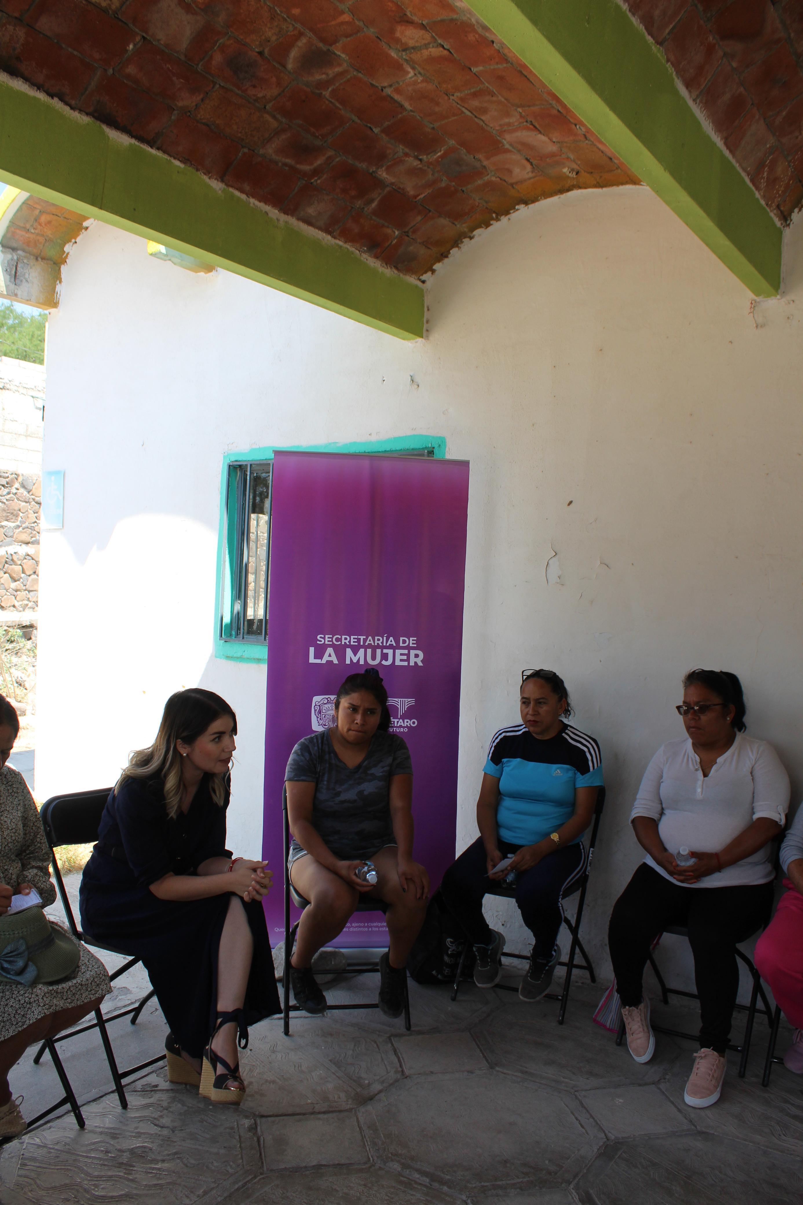 IMG-20250430-WA0069 Imagen de Impulsa Municipio de Querétaro el programa “Círculo de Mujeres con Rumbo” 1