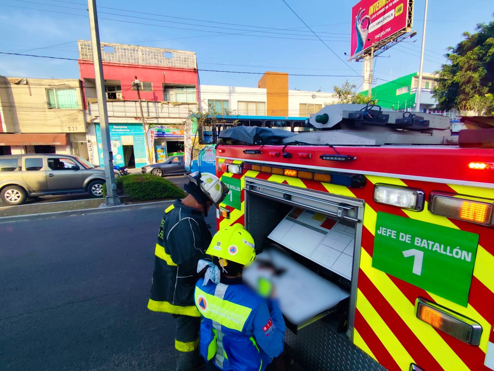 Imagen de Atienden cuerpos de emergencia incendio 3
