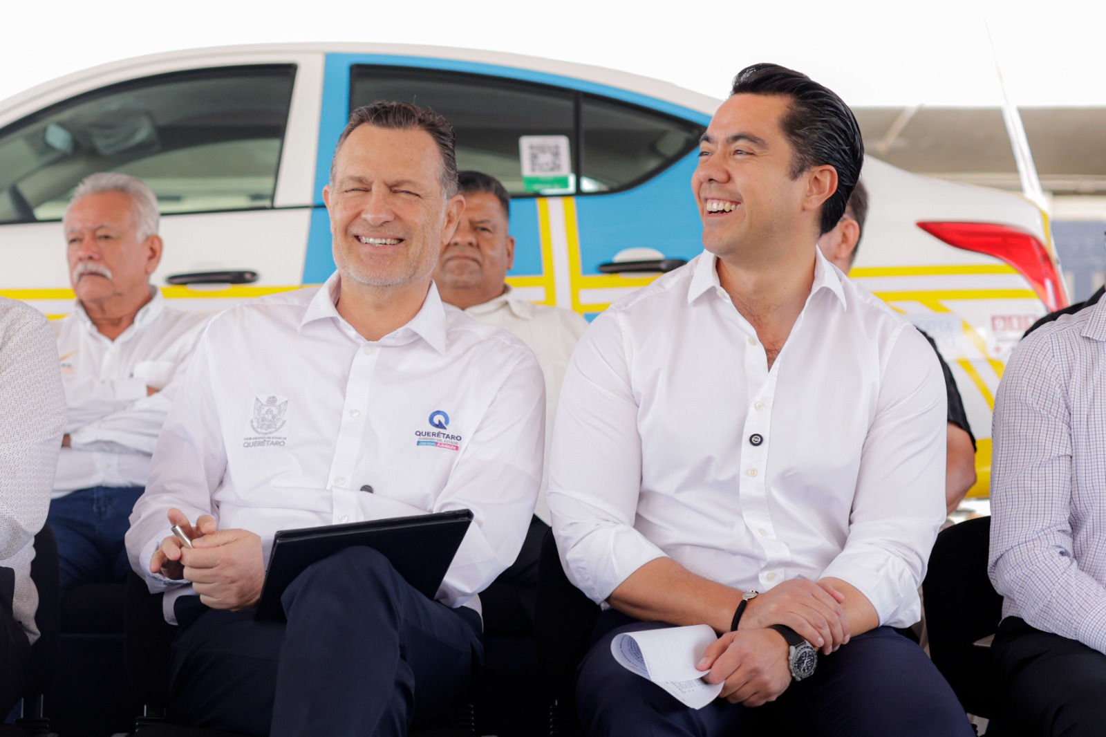 IMG-20250508-WA0015 Imagen de Acompaña Felifer Macías al Gobernador en la presentación del nuevo modelo QroTaxi 2