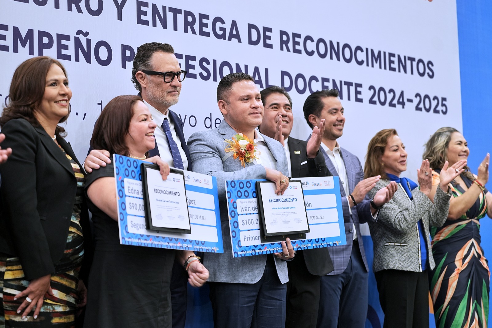 Imagen de Reconoce Felifer Macías a docentes por su compromiso con la educación de calidad 3