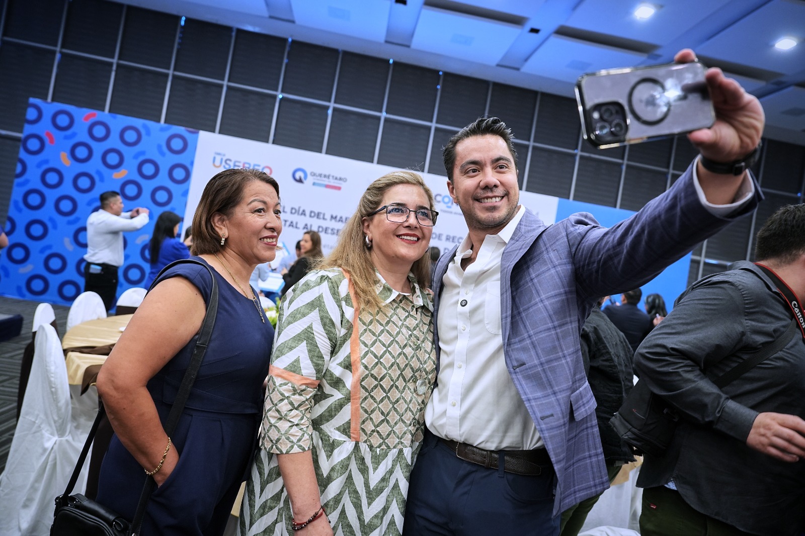Imagen de Reconoce Felifer Macías a docentes por su compromiso con la educación de calidad 2