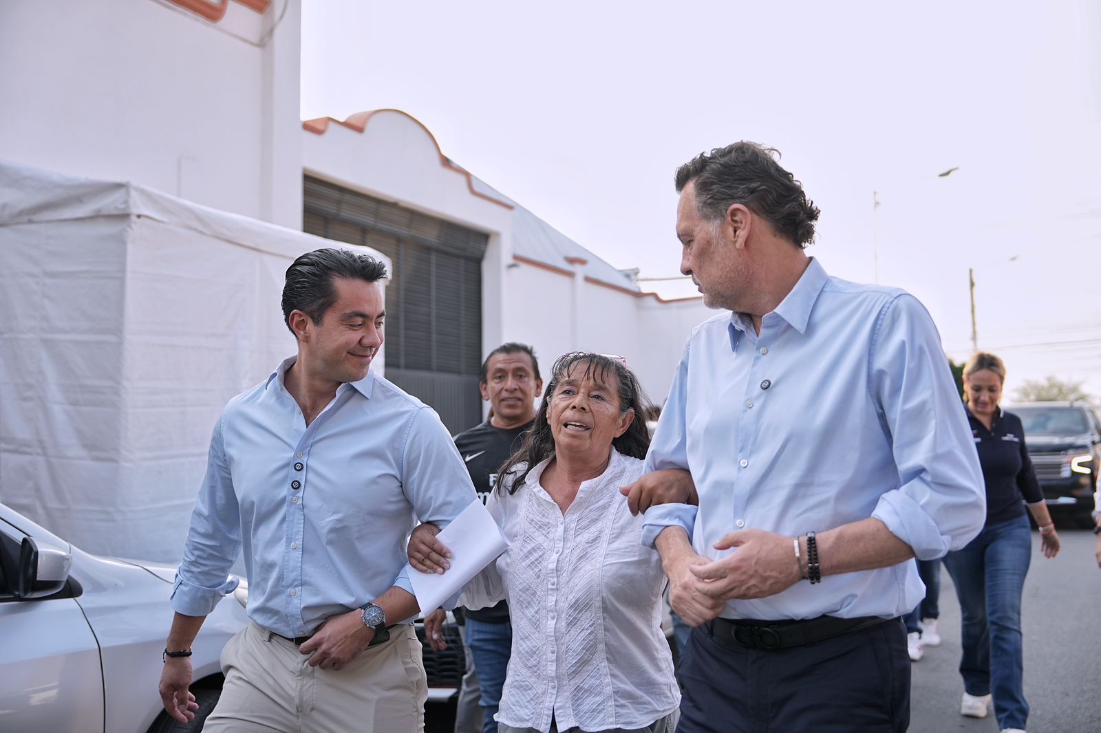 Imagen de Mauricio Kuri y Felifer Macías entregaron mejoramiento de calles en la colonia La Sierrita 3