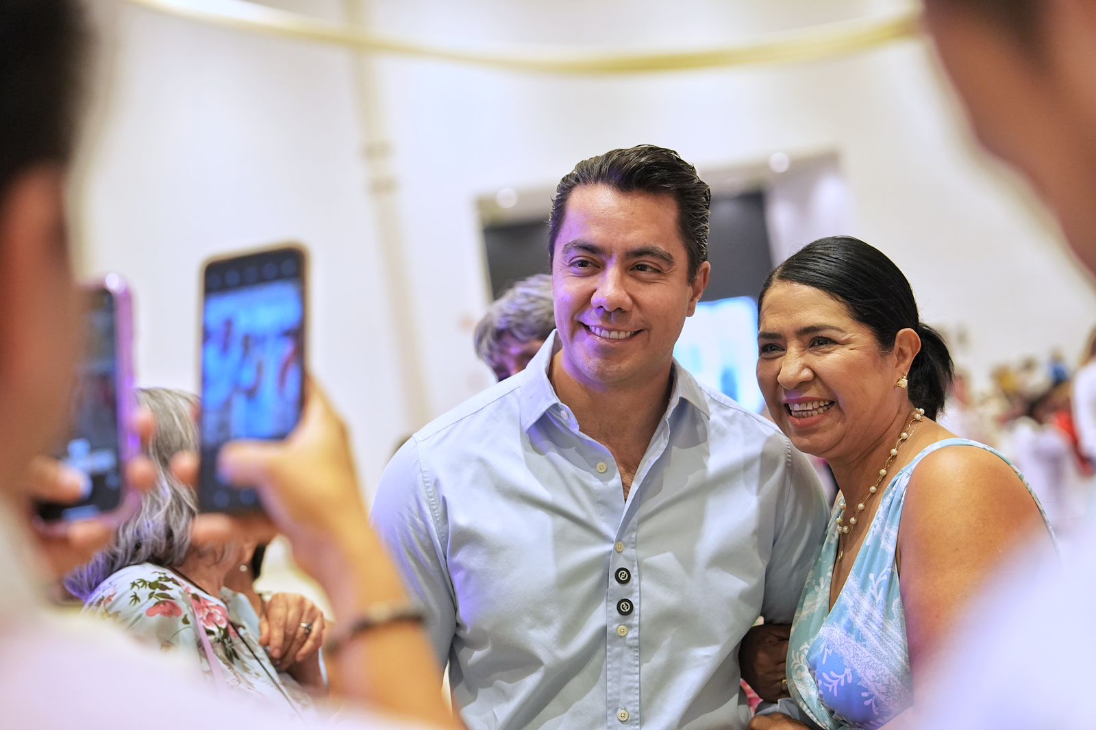 IMG-20250522-WA0011 Imagen de Reconoce Felifer Macías a maestras y maestros jubilados que formaron las bases del Querétaro de hoy 3