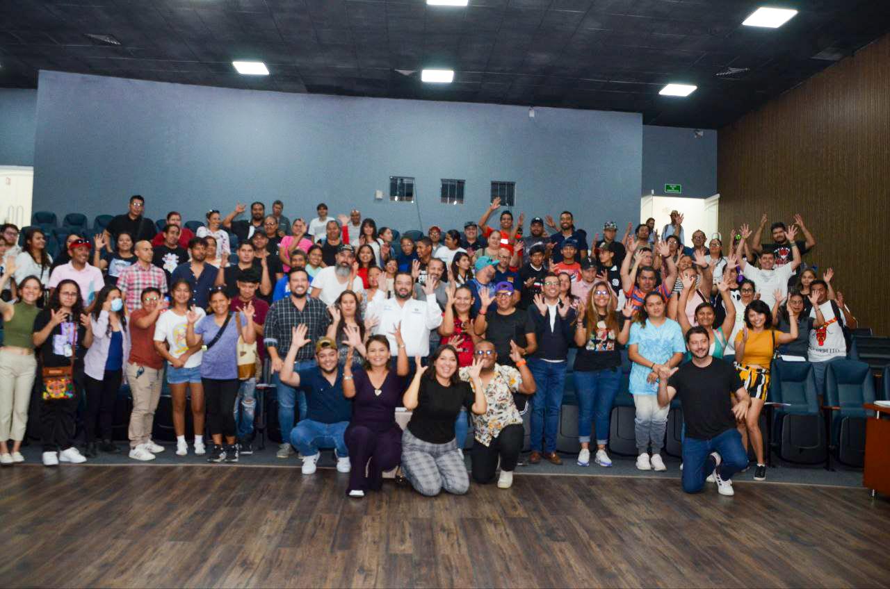 IMG-20250526-WA0070 Imagen de El Municipio de Querétaro acerca el programa El Extra a la comunidad sorda para promover inclusión y apoyo social 4