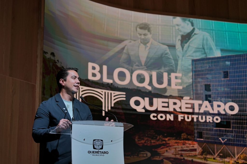Imagen de Inaugura Felifer Macías la primera edición de BLOQUE SUMMIT 2025, Imagina Algo Increíble 10