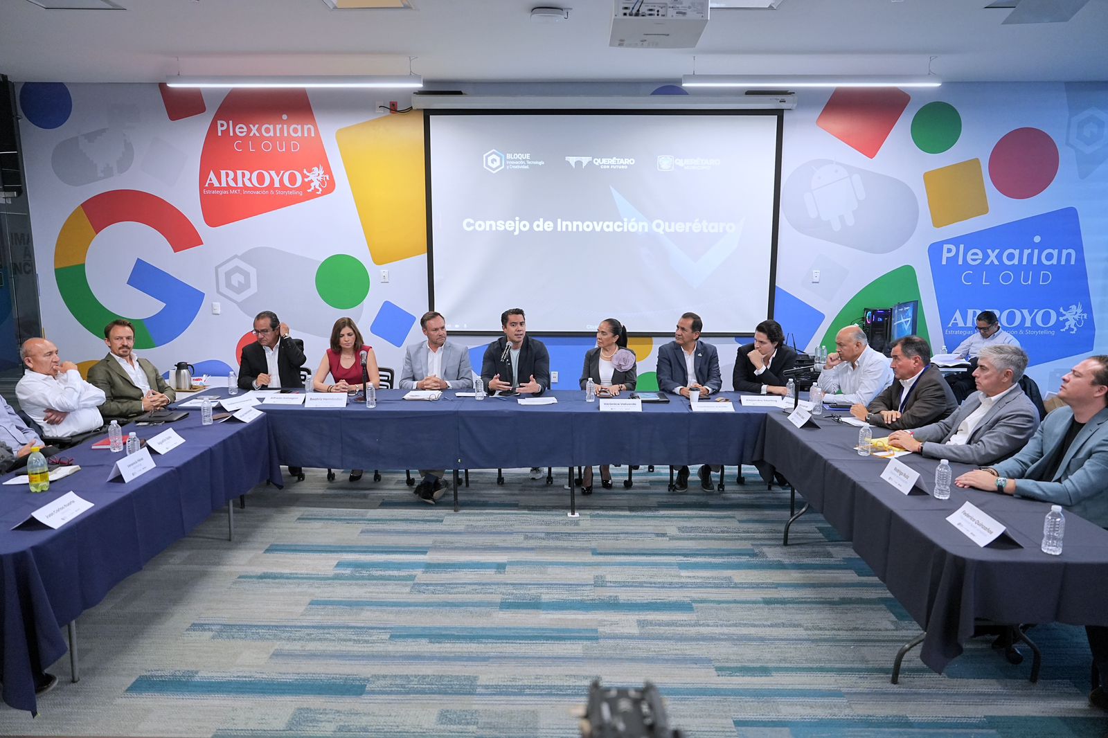 Imagen de Encabeza Felifer Macías la Sesión del Consejo de innovación del Municipio de Querétaro 2