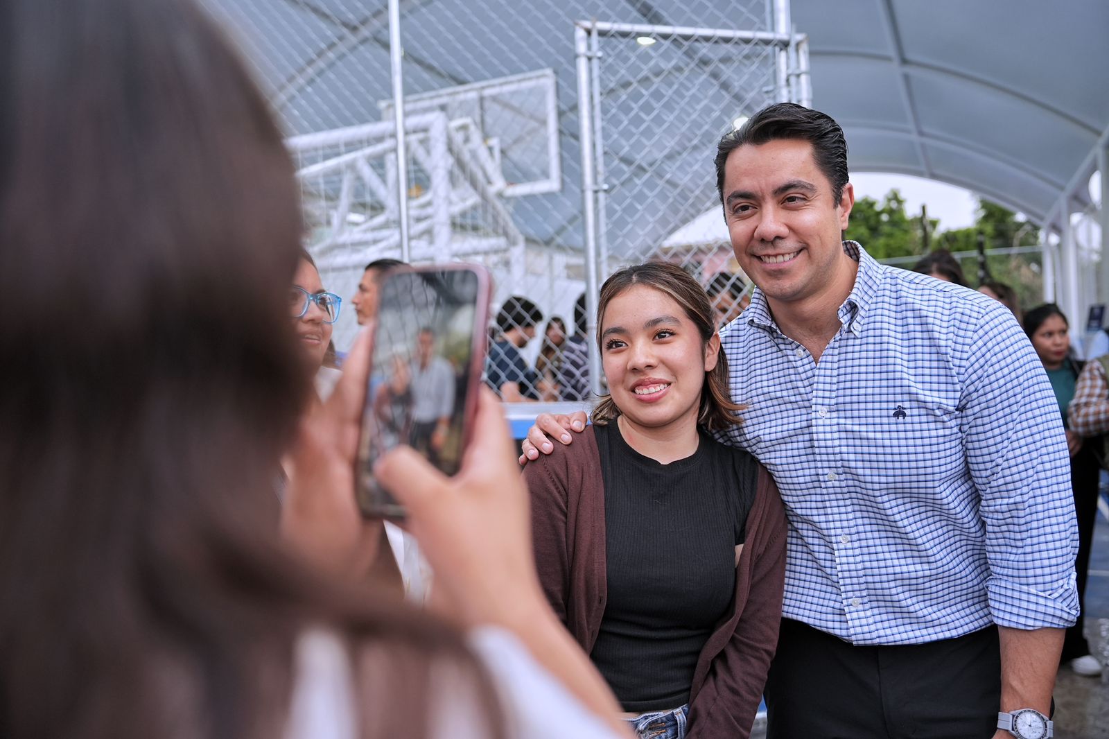 Imagen de Inicia Felifer Macías intervención integral en San Pedrito Peñuelas con el programa Alcalde en Acción 4