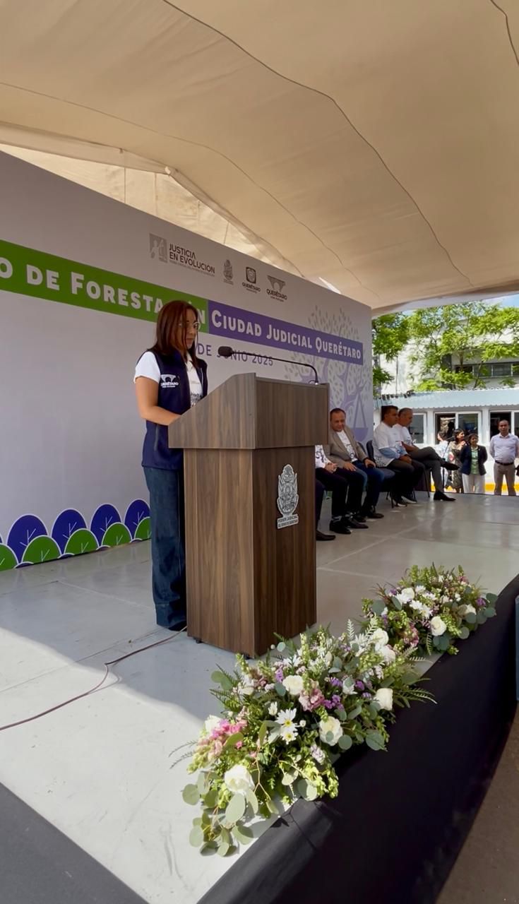 IMG-20250606-WA0009 Imagen de Municipio de Querétaro realiza reforestación en la Ciudad Judicial Querétaro 4