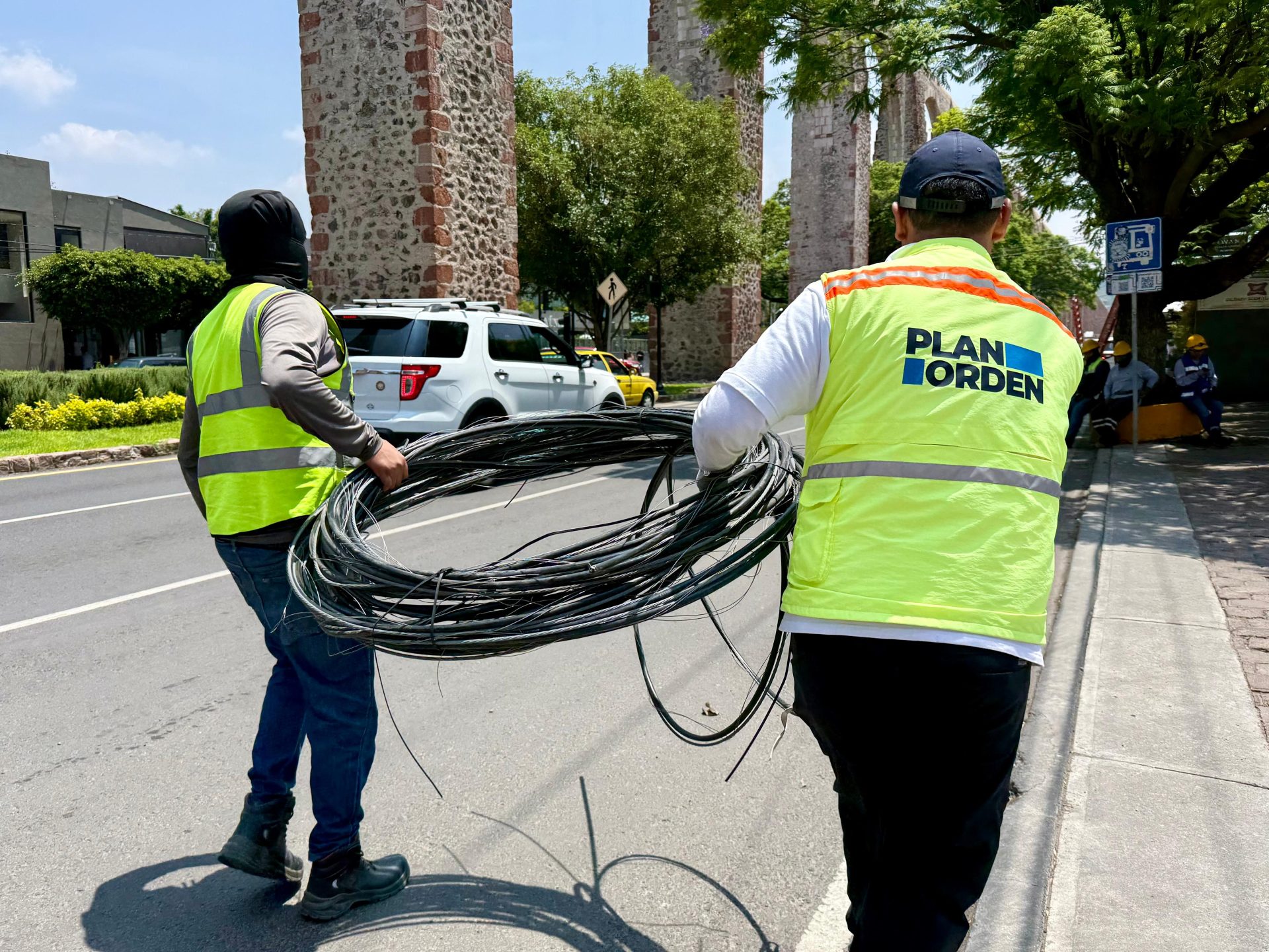 IMG-20250606-WA0021 Imagen de Suman 3.8 toneladas de cables en desuso retirados de la vía pública en Querétaro 12