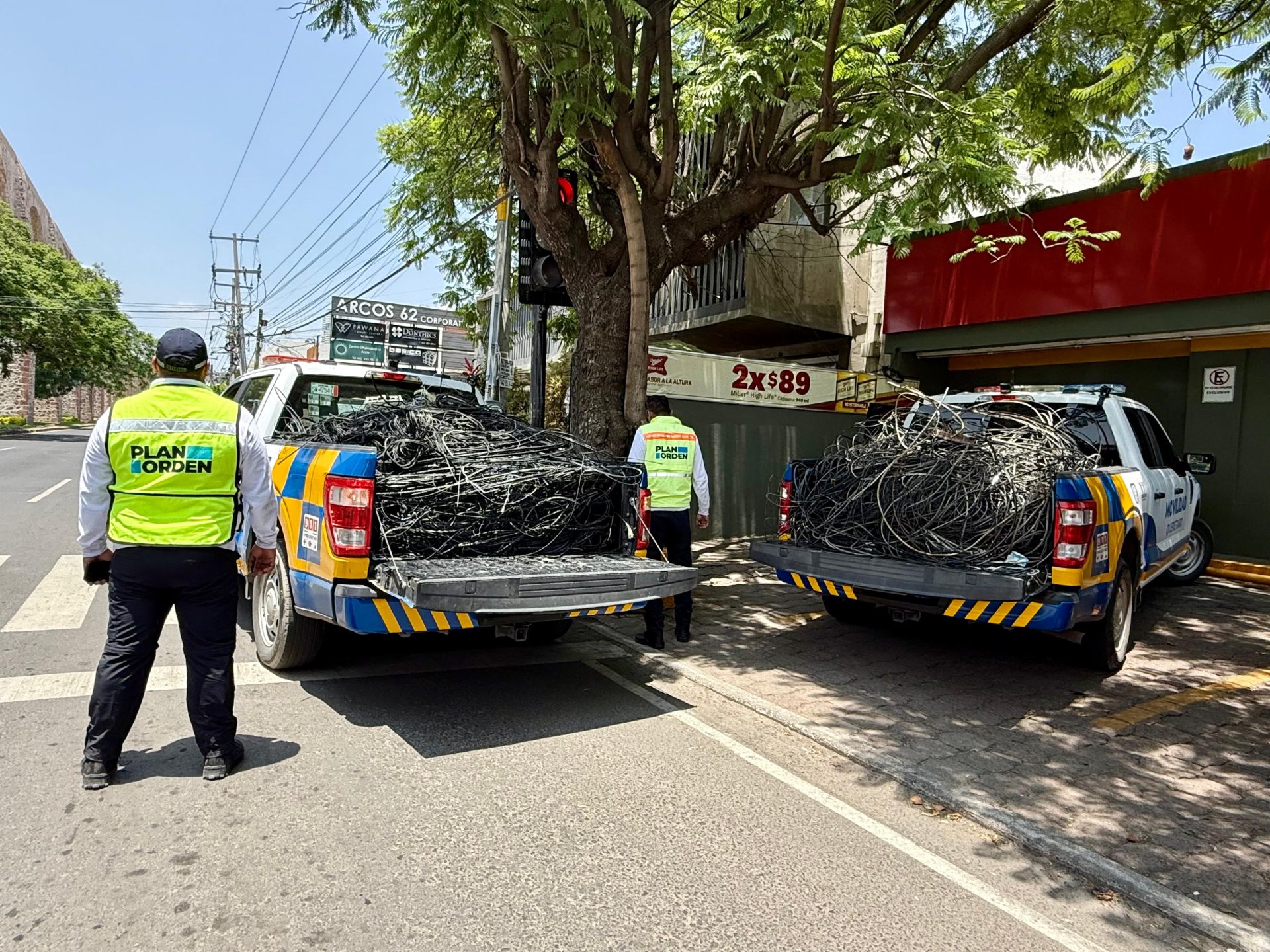 IMG-20250606-WA0025 Imagen de Suman 3.8 toneladas de cables en desuso retirados de la vía pública en Querétaro 2