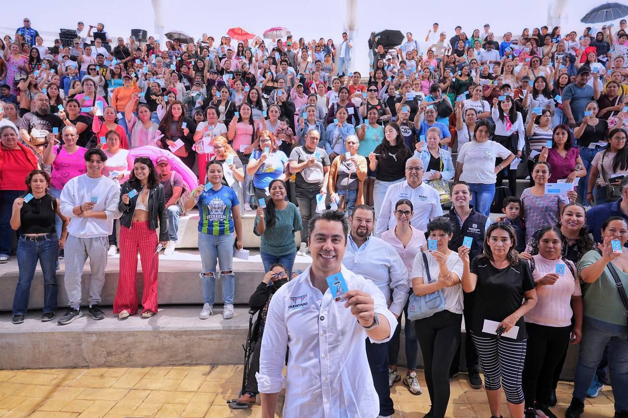 Imagen de Arranca Felifer Macías el programa social más ambicioso de la historia: El Extra 9