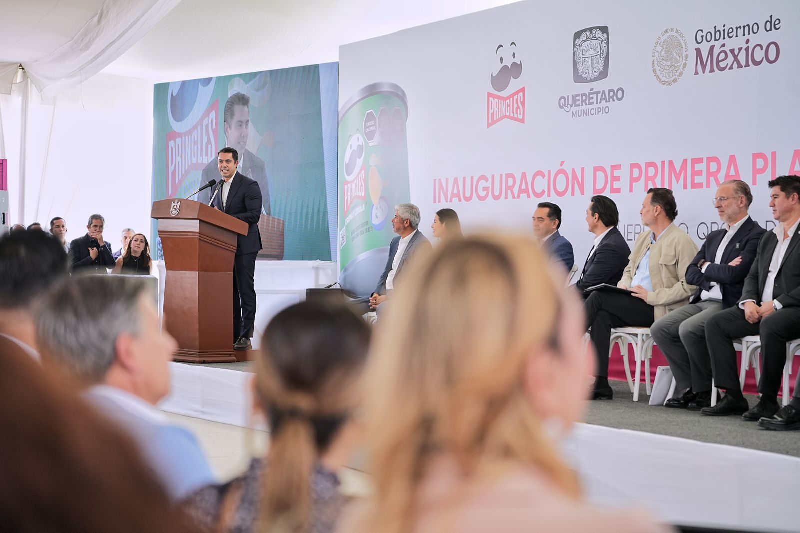 Imagen de Inauguran Mauricio Kuri y Felifer Macías nueva planta Pringles 6
