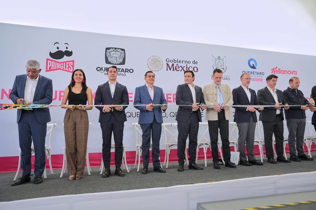 Imagen de Inauguran Mauricio Kuri y Felifer Macías nueva planta Pringles 16