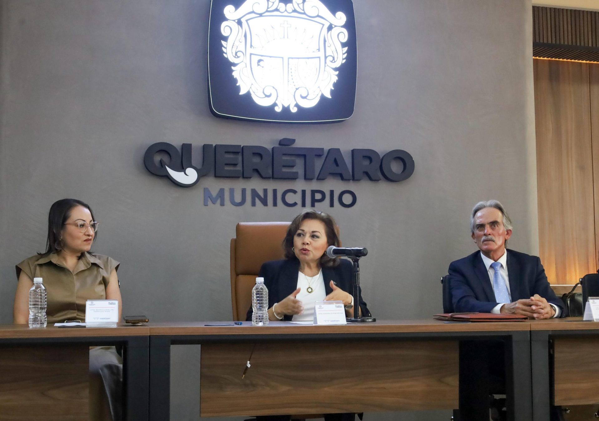 Imagen de Firma Municipio de Querétaro convenio con el Consejo de Notarios para apoyar a asociaciones civiles y colonos 6