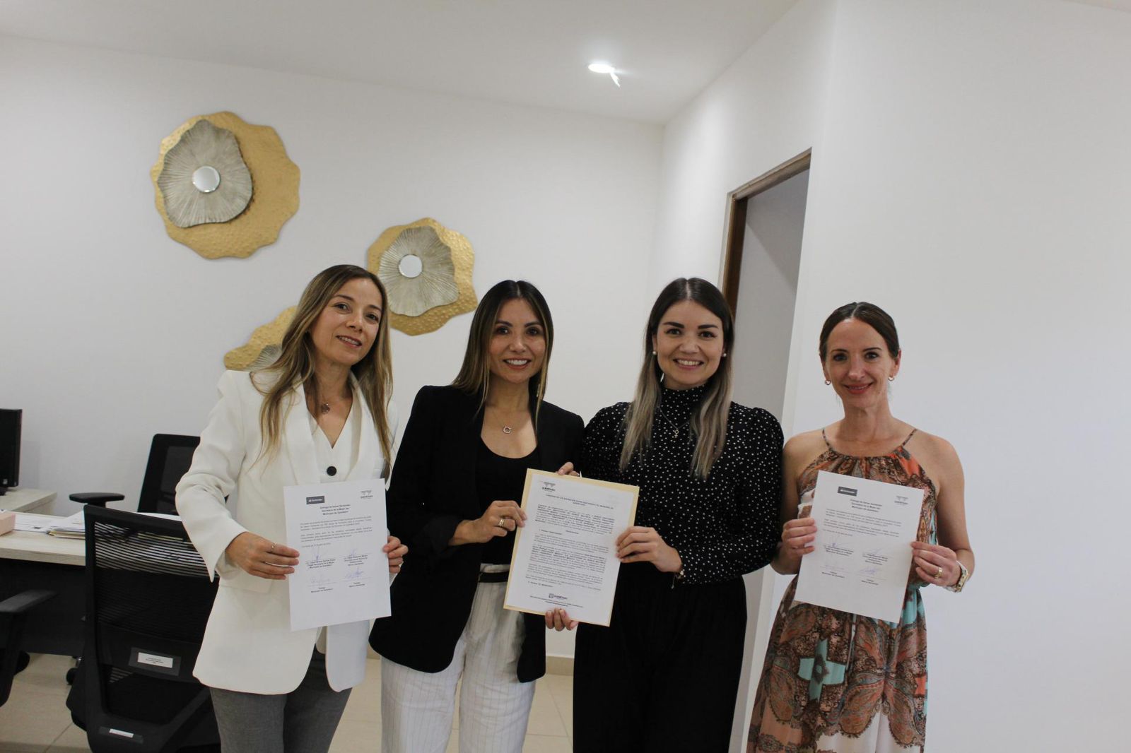 Imagen de Impulsan Municipio de Querétaro y Banco Santander formación gratuita para mujeres 1