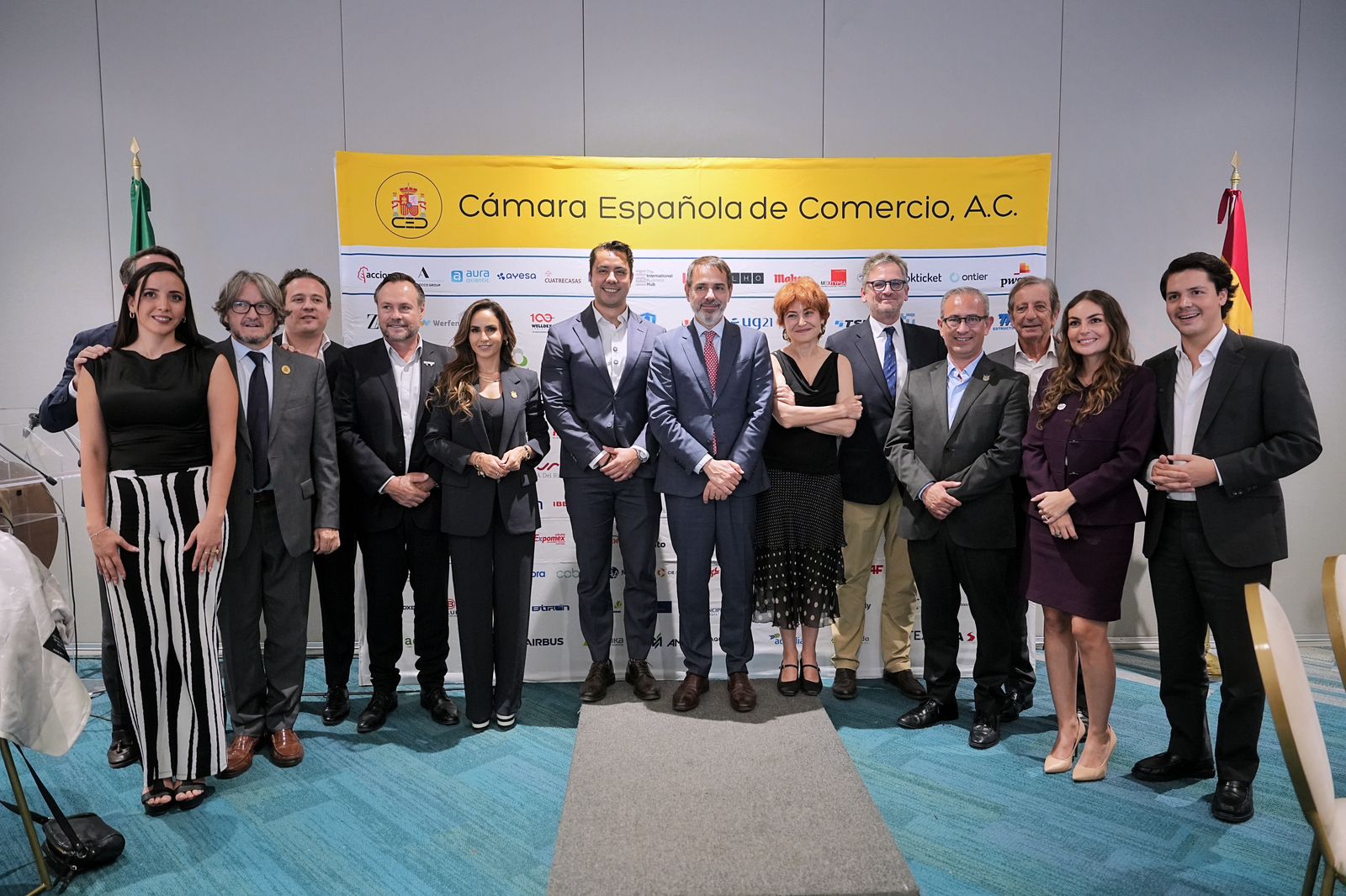 Imagen de Encabeza Felifer Macías encuentro con la Cámara Española de Comercio 10