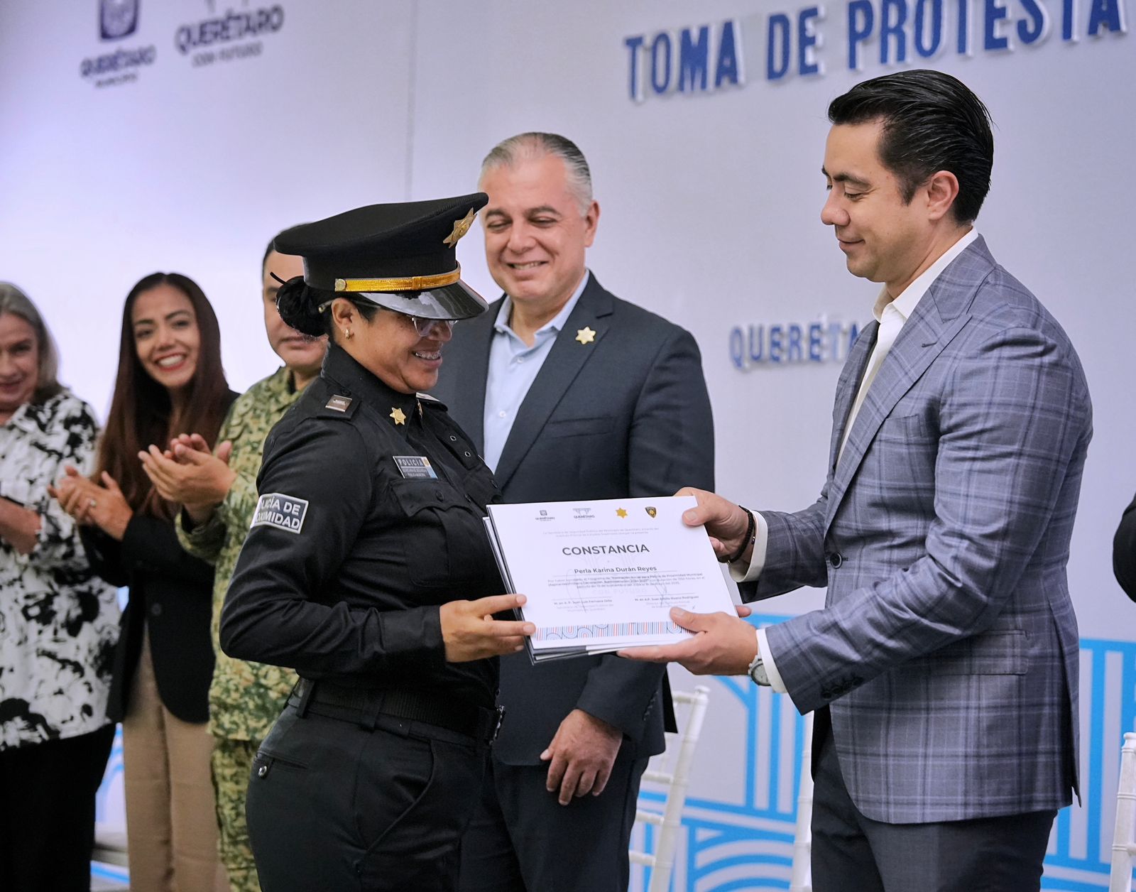 IMG-20250715-WA0016 Imagen de Querétaro suma nuevos policías municipales al servicio de las familias: Felifer Macías 3