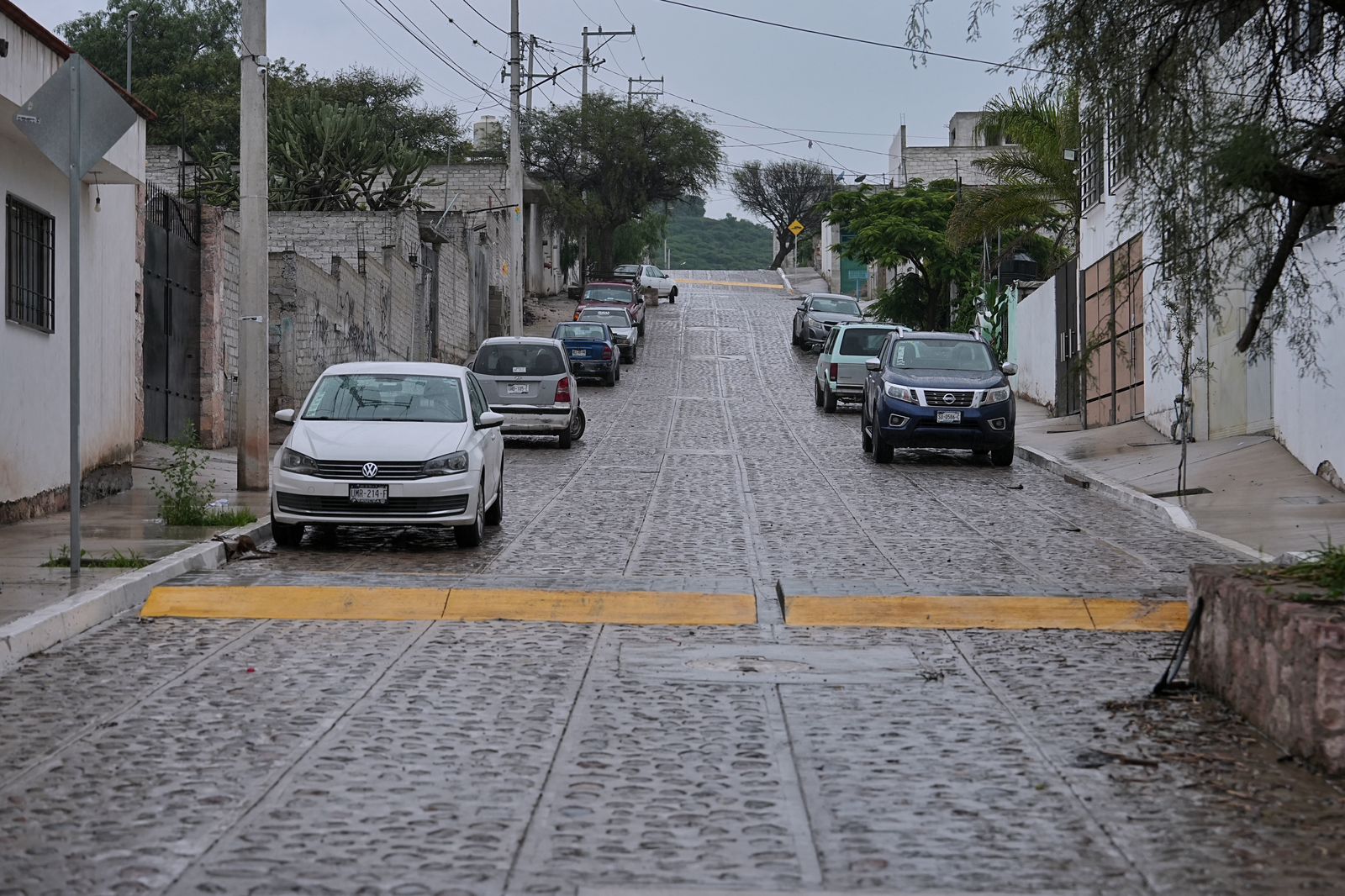 Imagen de Entregan Felifer Macías y Mauricio Kuri rehabilitación integral en las colonias El Granjenal, San Juan y Lomas del Tepeyac 1