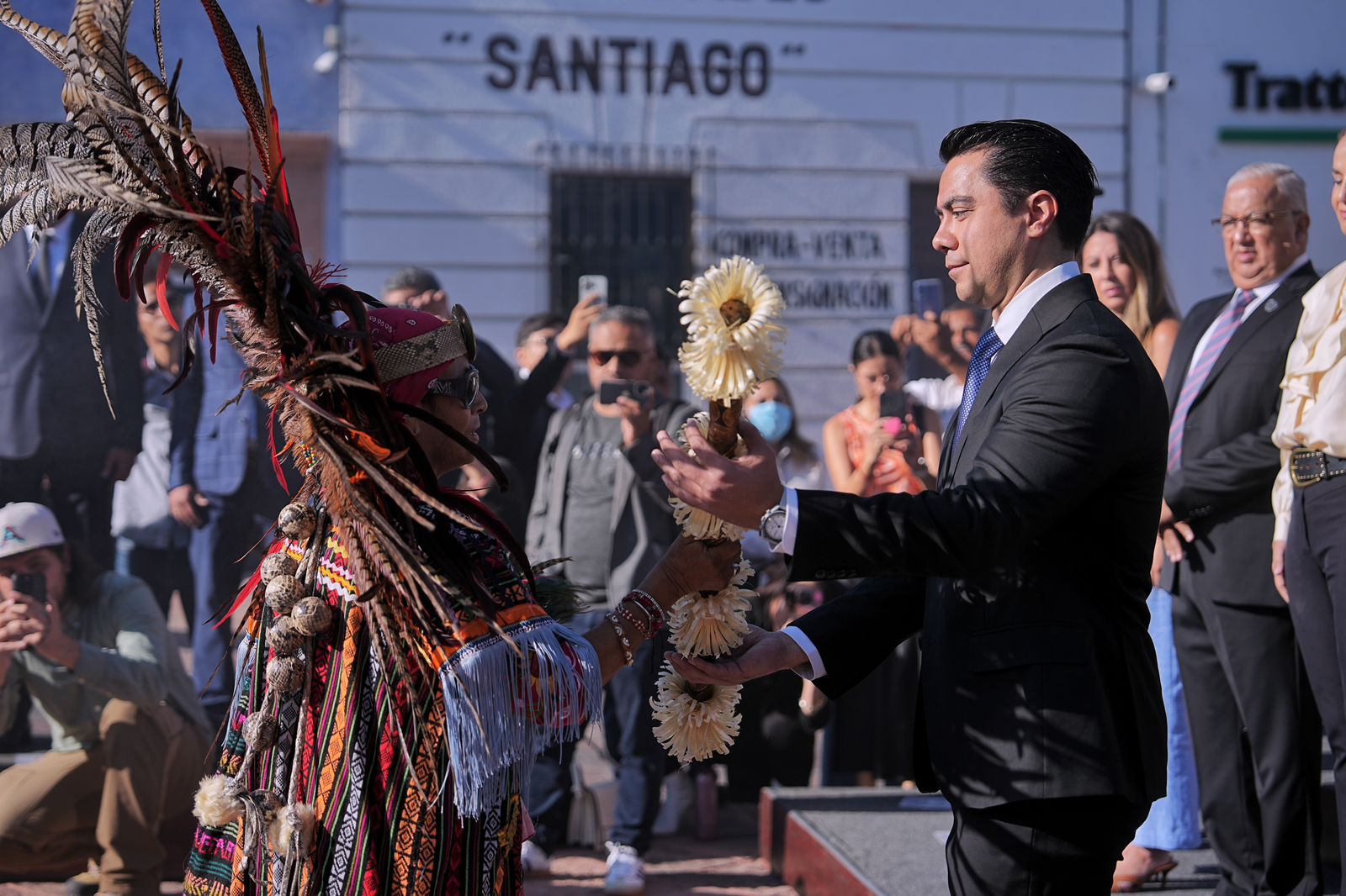Imagen de Encabeza Felifer Macías Guardia de Honor al Apóstol Santiago en el 494 aniversario de la fundación de Querétaro 5