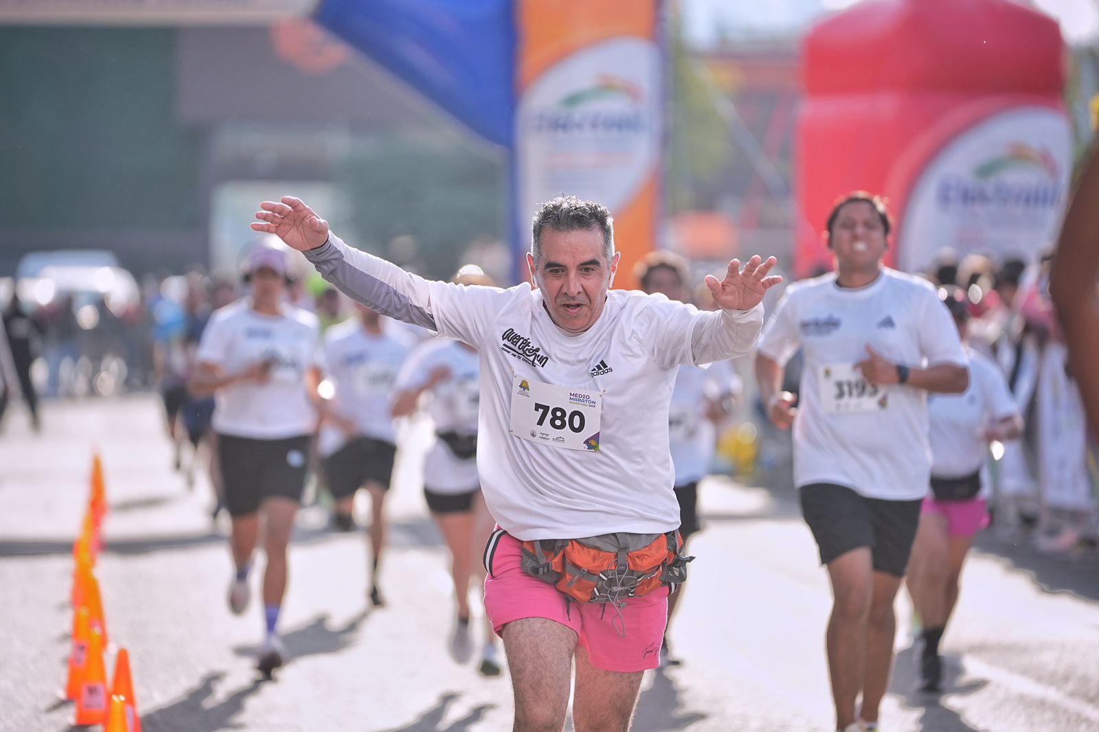 IMG-20250728-WA0050 Imagen de Encabeza Felifer Macías Medio Maratón por el 494 aniversario de Querétaro 3