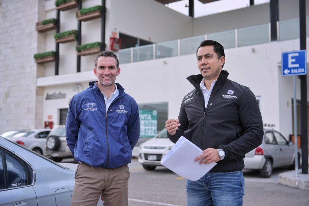 Imagen de Impulsa Felifer Macías el orden urbano y la certeza jurídica en plazas comerciales 14