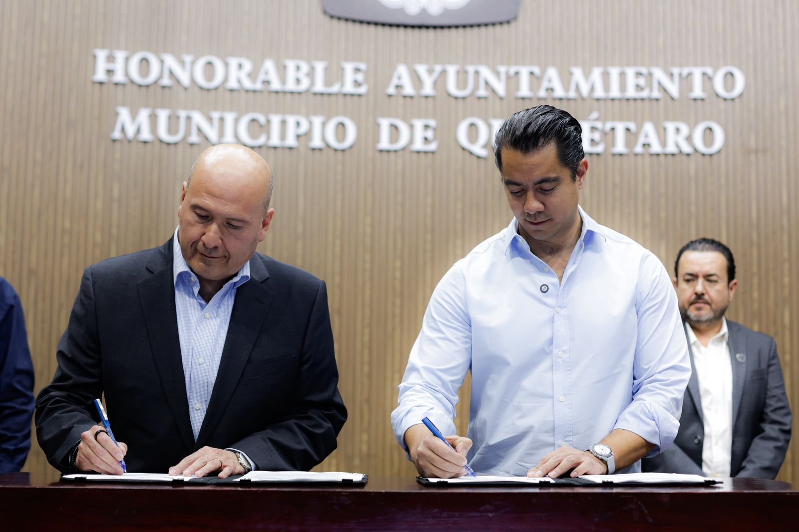 Imagen de Firma Felifer Macías acuerdo de colaboración con la Cámara Nacional de la Industria Electrónica de Telecomunicaciones y Tecnologías de la Información 5
