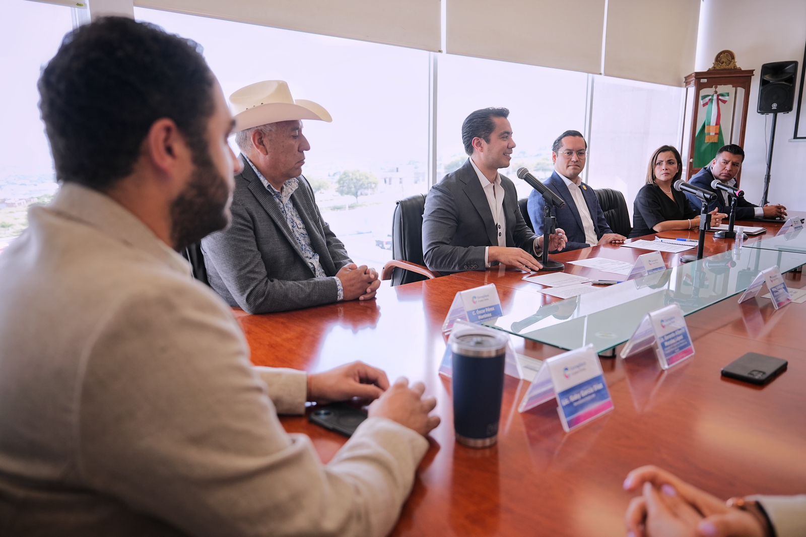 IMG-20250807-WA0033 Imagen de Fortalece Felifer Macías la seguridad en Querétaro con la firma del convenio CuelgaApp 2