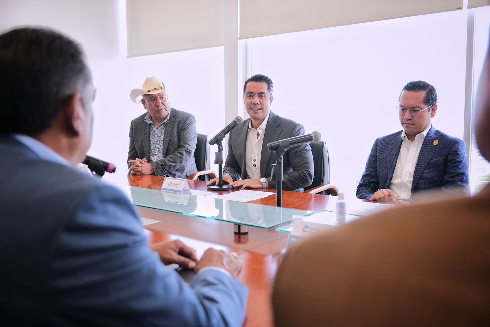 IMG-20250807-WA0035 Imagen de Fortalece Felifer Macías la seguridad en Querétaro con la firma del convenio CuelgaApp 4
