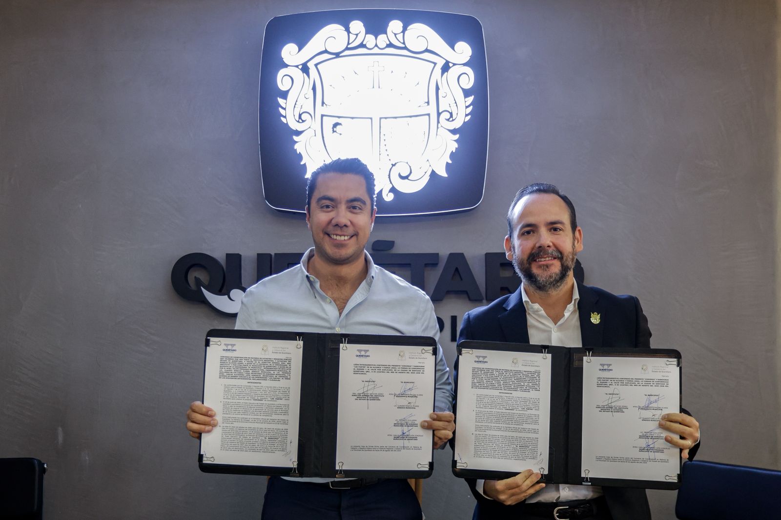 Imagen de Firma Felifer Macías convenio de coordinación en material de catastro y registro público con el Instituto Registral y Catastral de Gobierno del Estado 3