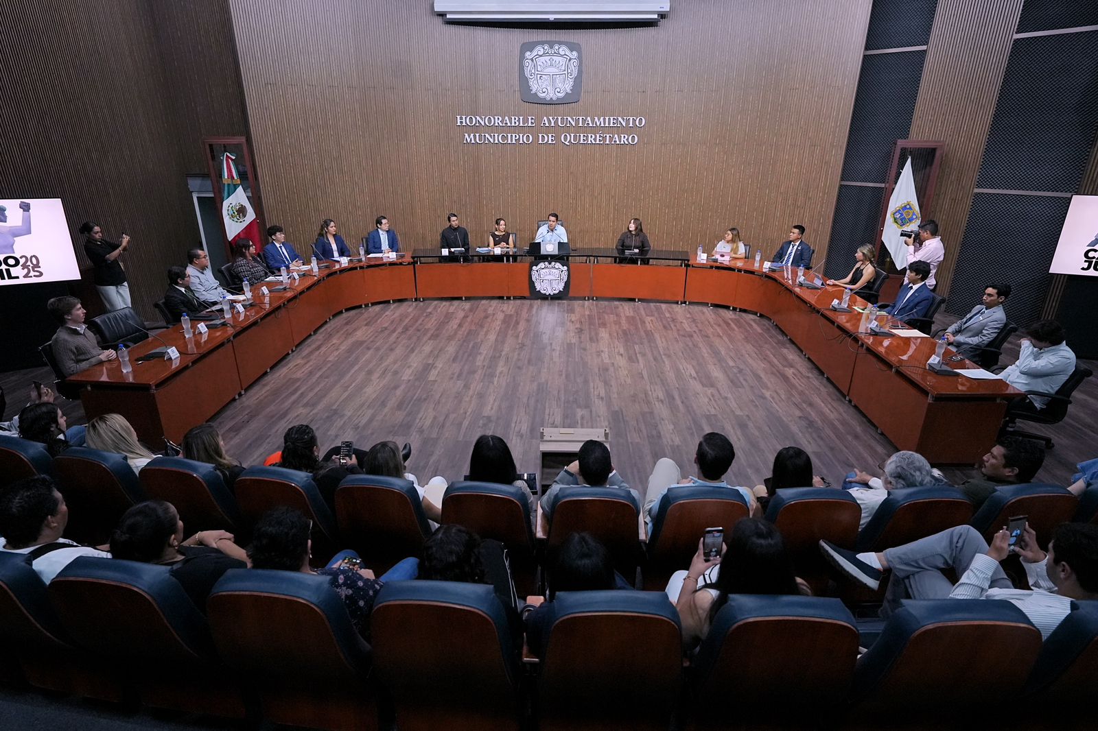 Imagen de Fortalece Felifer Macías el liderazgo juvenil con la instalación del Cabildo Juvenil 2025 1