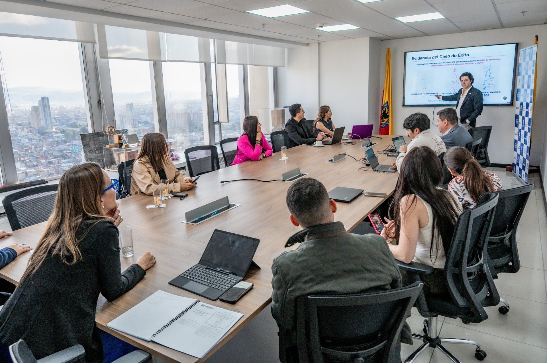 IMG-20250826-WA0019 Imagen de Querétaro estrecha lazos con Bogotá para impulsar la inversión y el emprendimiento 2