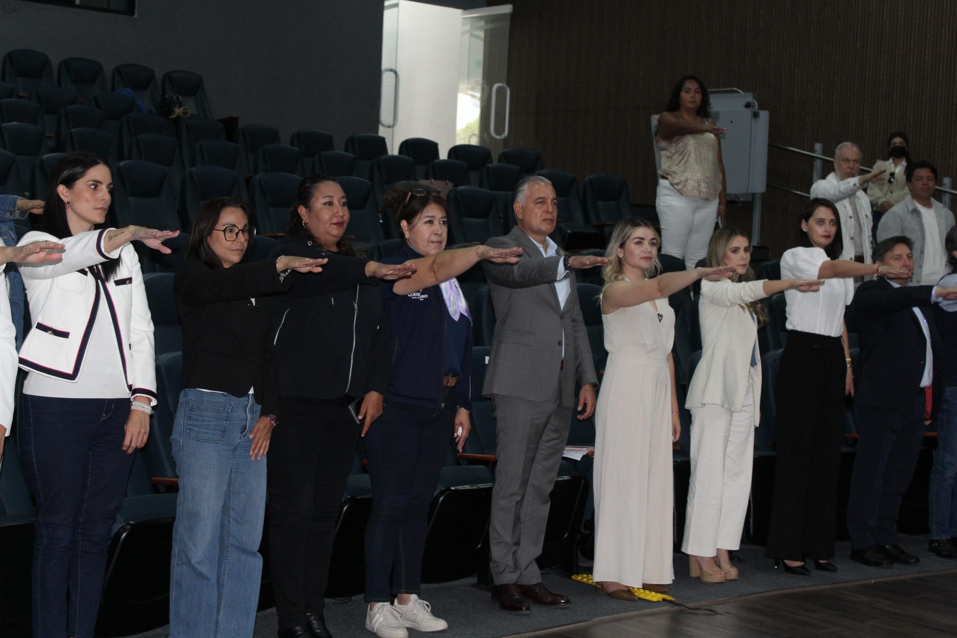 Imagen de WhatsApp 2025-08-12 a las 15.24.18_0153e161 Imagen de Municipio de Querétaro instala el Sistema Municipal de Igualdad Sustantiva y para Erradicar la Violencia contra las Mujeres 2