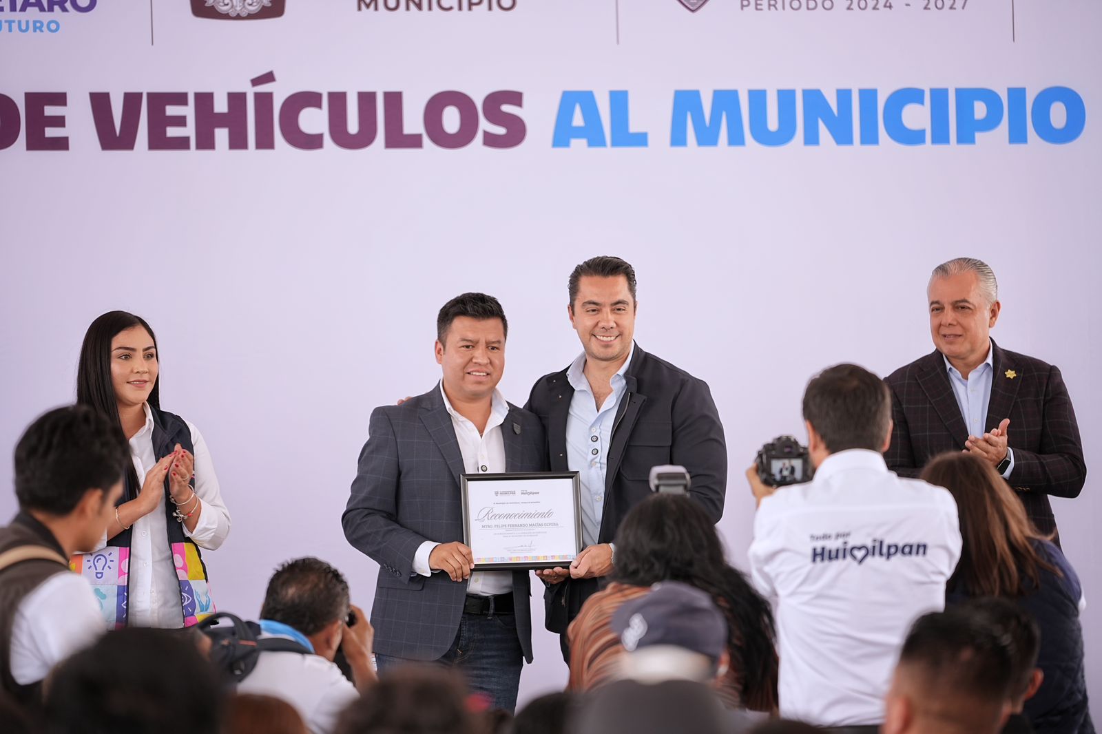 IMG-20250901-WA0031 Imagen de Refuerza Felifer Macías la seguridad metropolitana con la donación de vehículos a Huimilpan 4