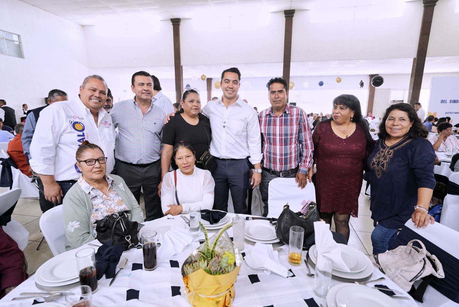 IMG-20250906-WA0031 Imagen de Reconoce Felifer Macías a trabajadores municipales en el 52 aniversario de su sindicato 3