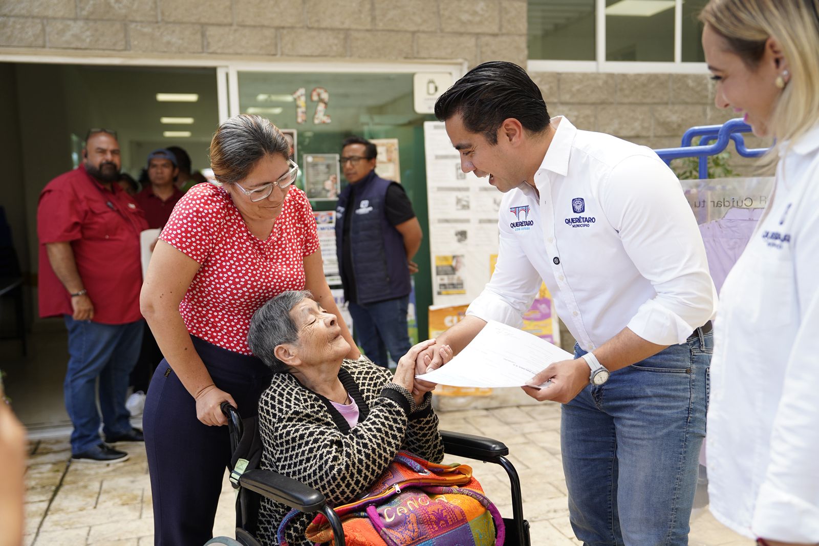 IMG-20250908-WA0011 Imagen de Felifer Macías continúa con la entrega de apoyos económicos a las familias afectadas por las lluvias 2