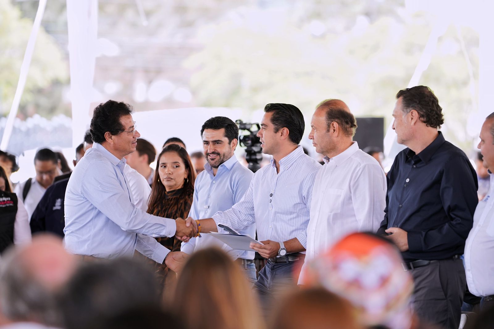 IMG-20250917-WA0047 Imagen de Felifer Macías refuerza el apoyo a taxistas con la entrega de “El Extra” 4