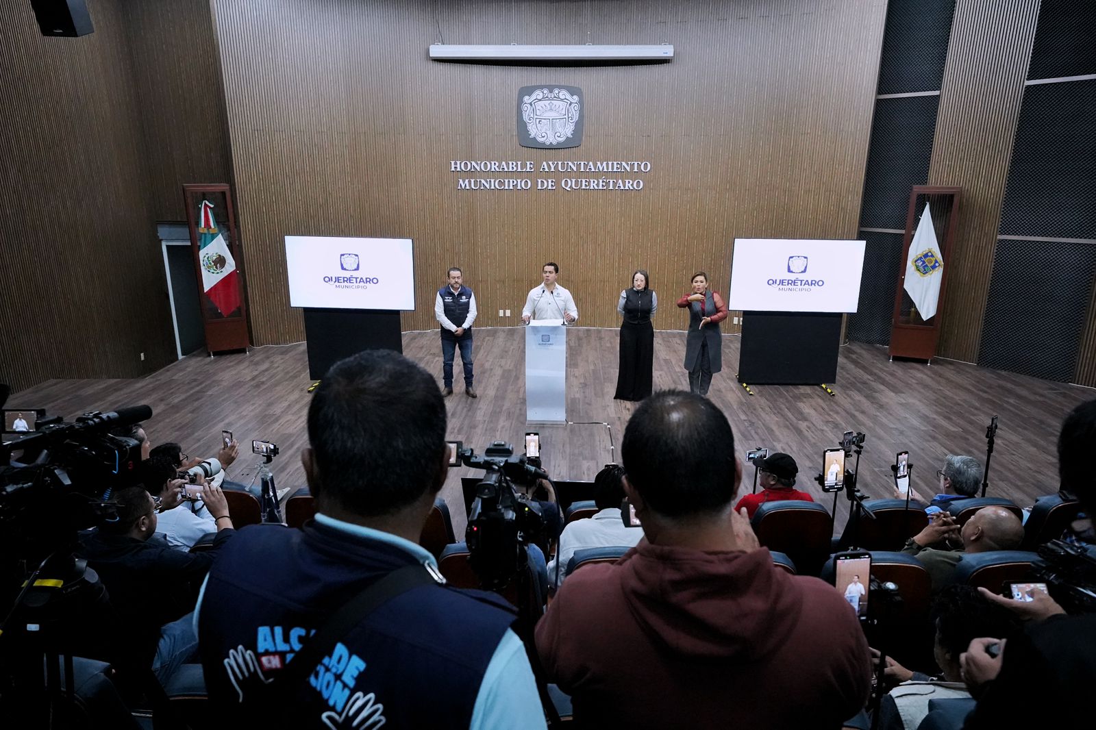 IMG-20250919-WA0005 Imagen de Impulsa Felifer Macías cruceros más seguros y refuerza la participación ciudadana 1