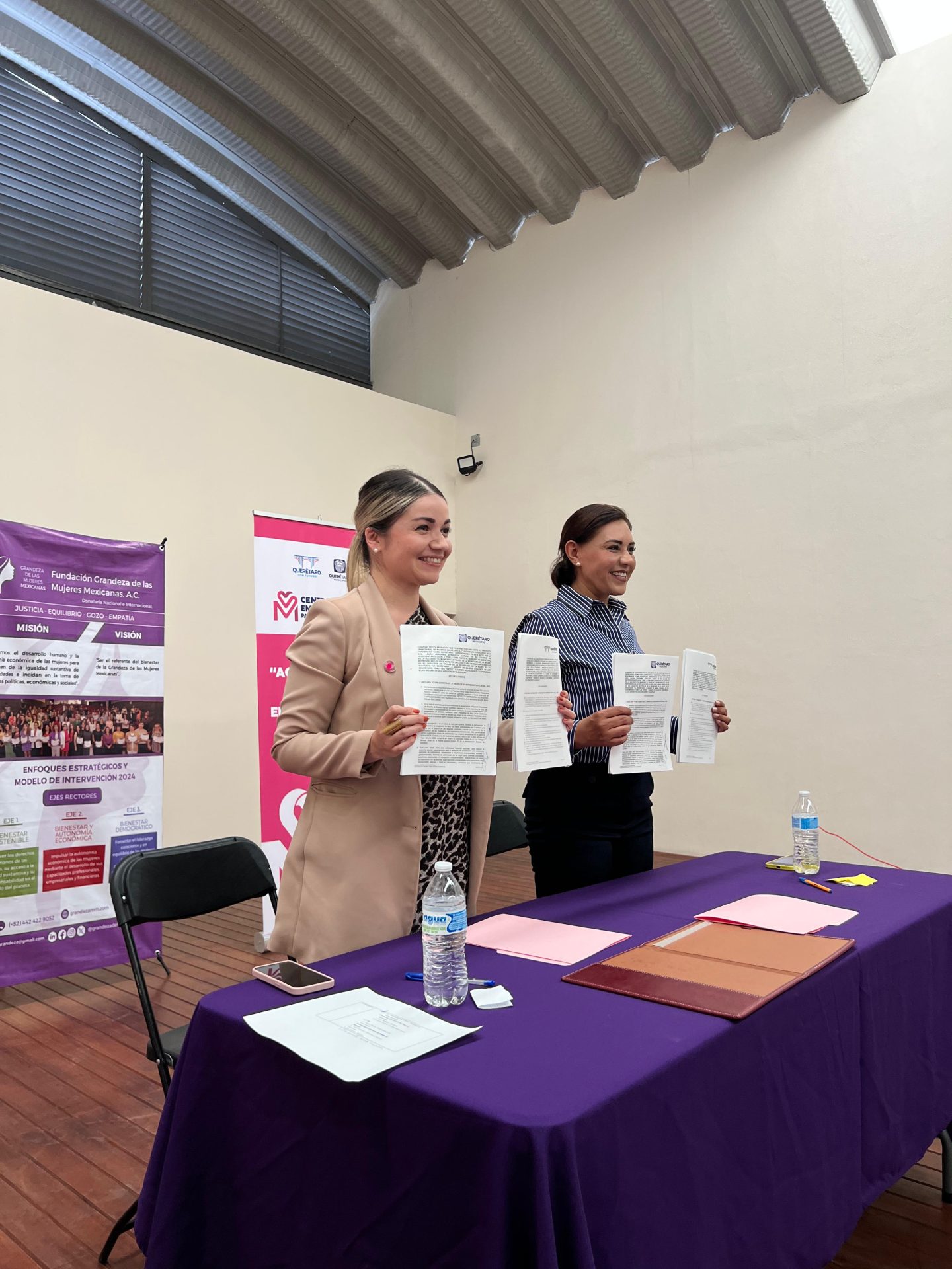 IMG-20250919-WA0031 Imagen de Municipio de Querétaro y CCME firman convenio para fortalecer el desarrollo de las mujeres 1