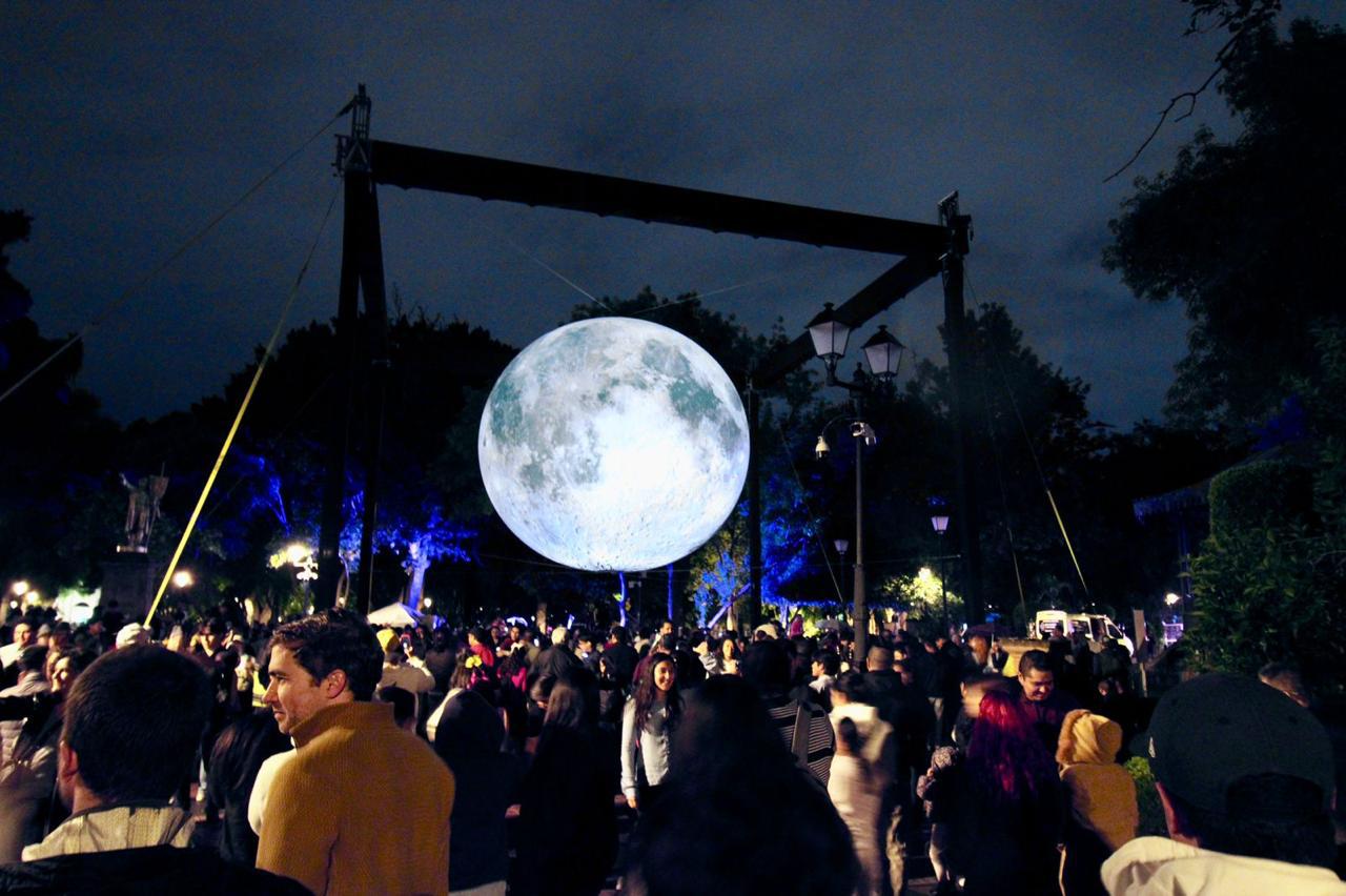 WhatsApp Image 2025-10-14 at 12.31.28 PM(1) Imagen de Más de 141 mil personas han disfrutado la exposición “La Luna llega a Querétaro” 2